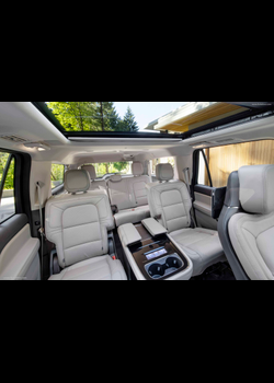 Image for 2022 Lincoln Navigator Flight Blue Reserve - Exteriors, Interiors and Details