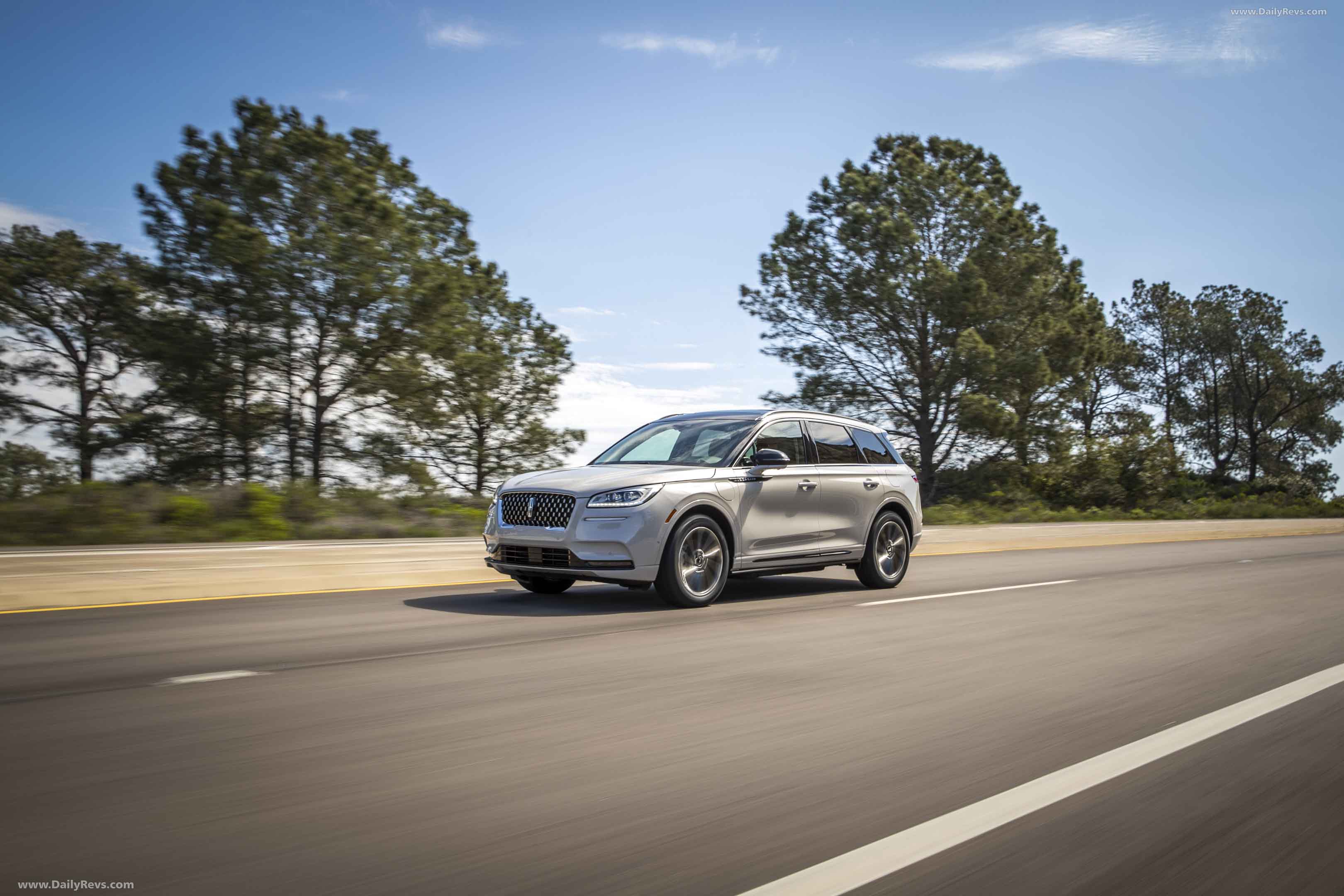 Image for 2021 Lincoln Corsair Grand Touring - Exteriors, Interiors and Details