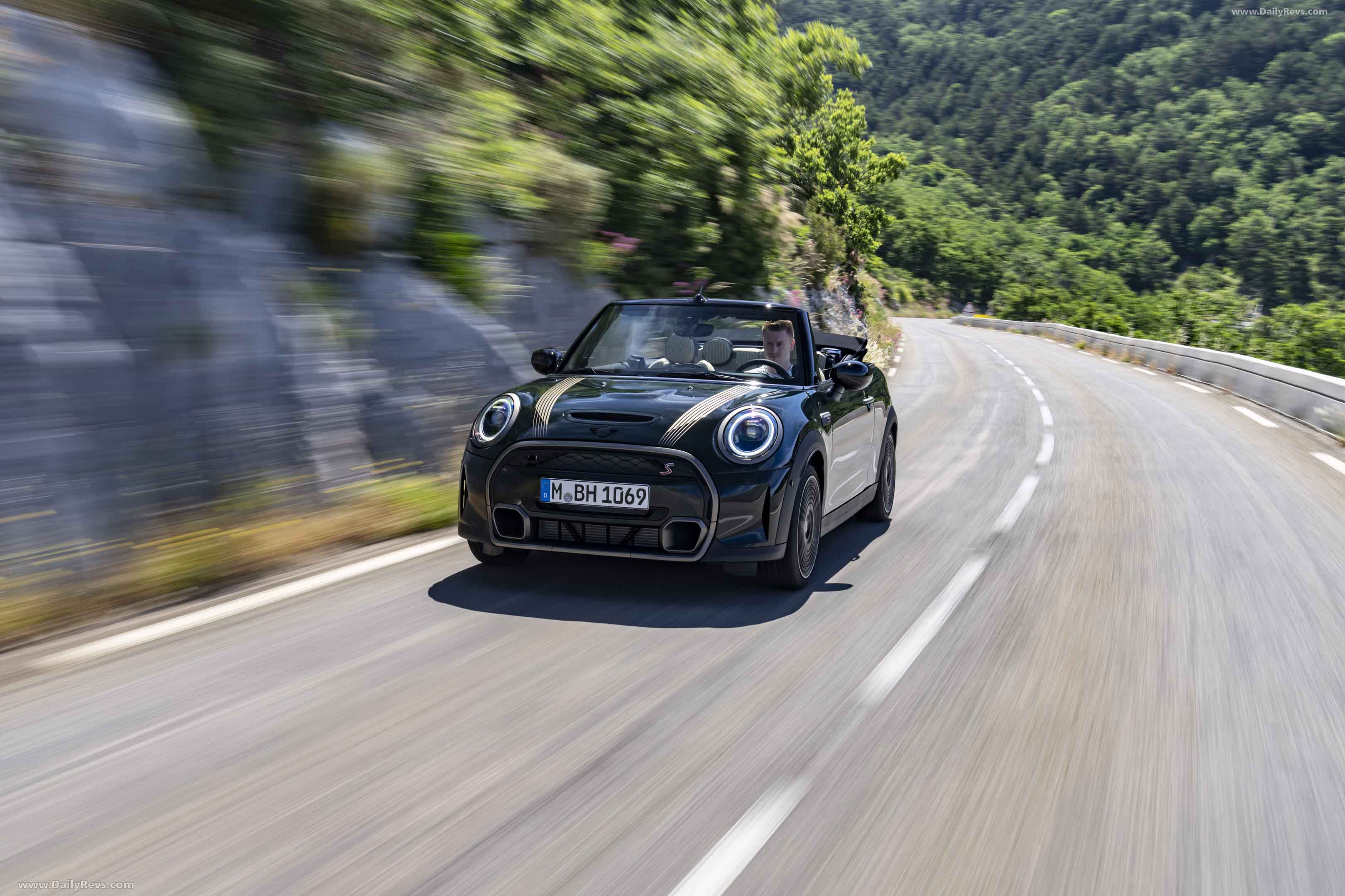 Image for 2022 MINI Cooper S Convertible Resolute Edition - Exteriors, Interiors and Details