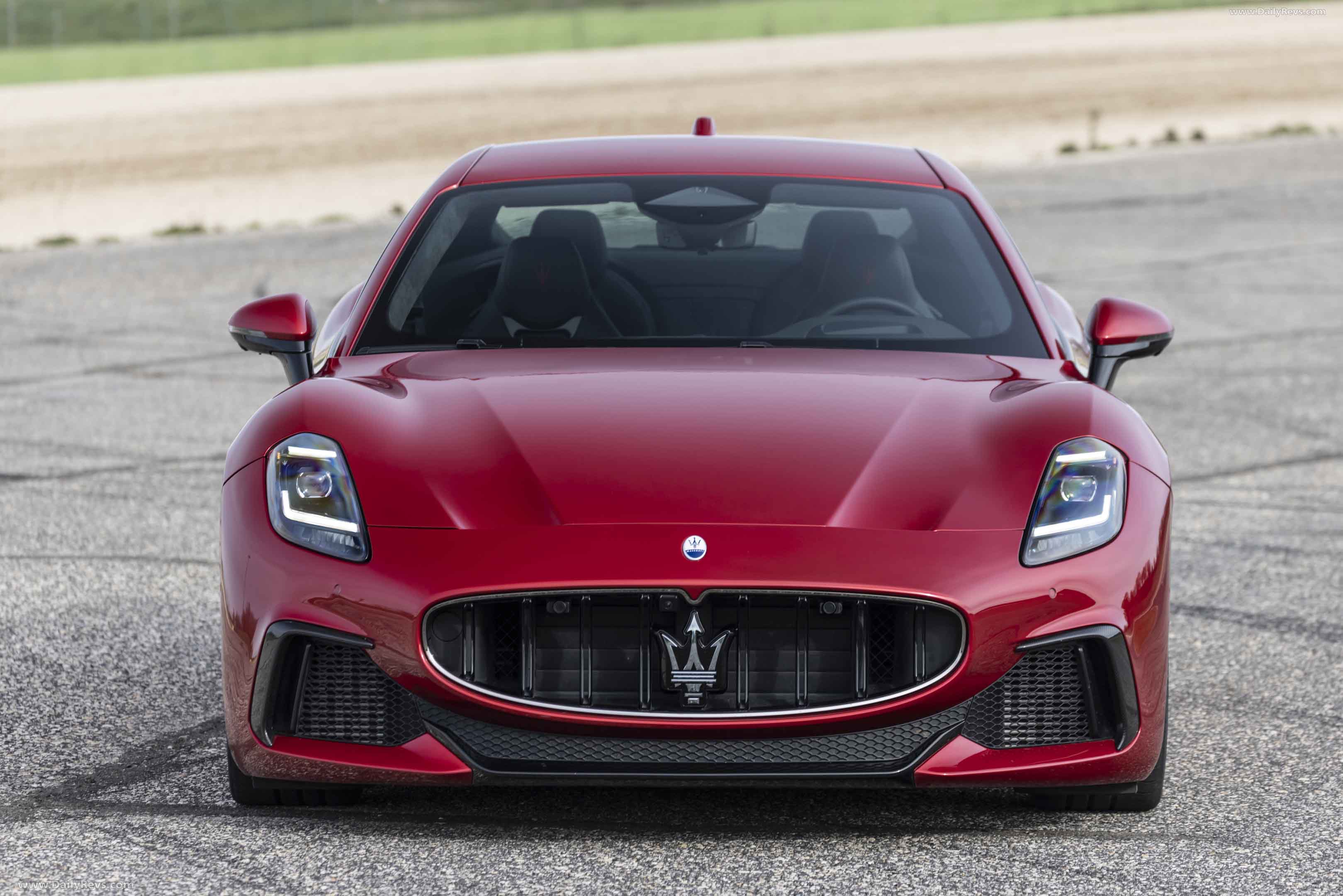 Image for 2023 Maserati GranTurismo Trofeo Rosso - Exteriors, Interiors and Details