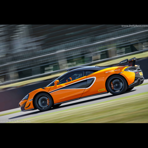 Image for 2020 McLaren 620R - Exteriors, Interiors and Details