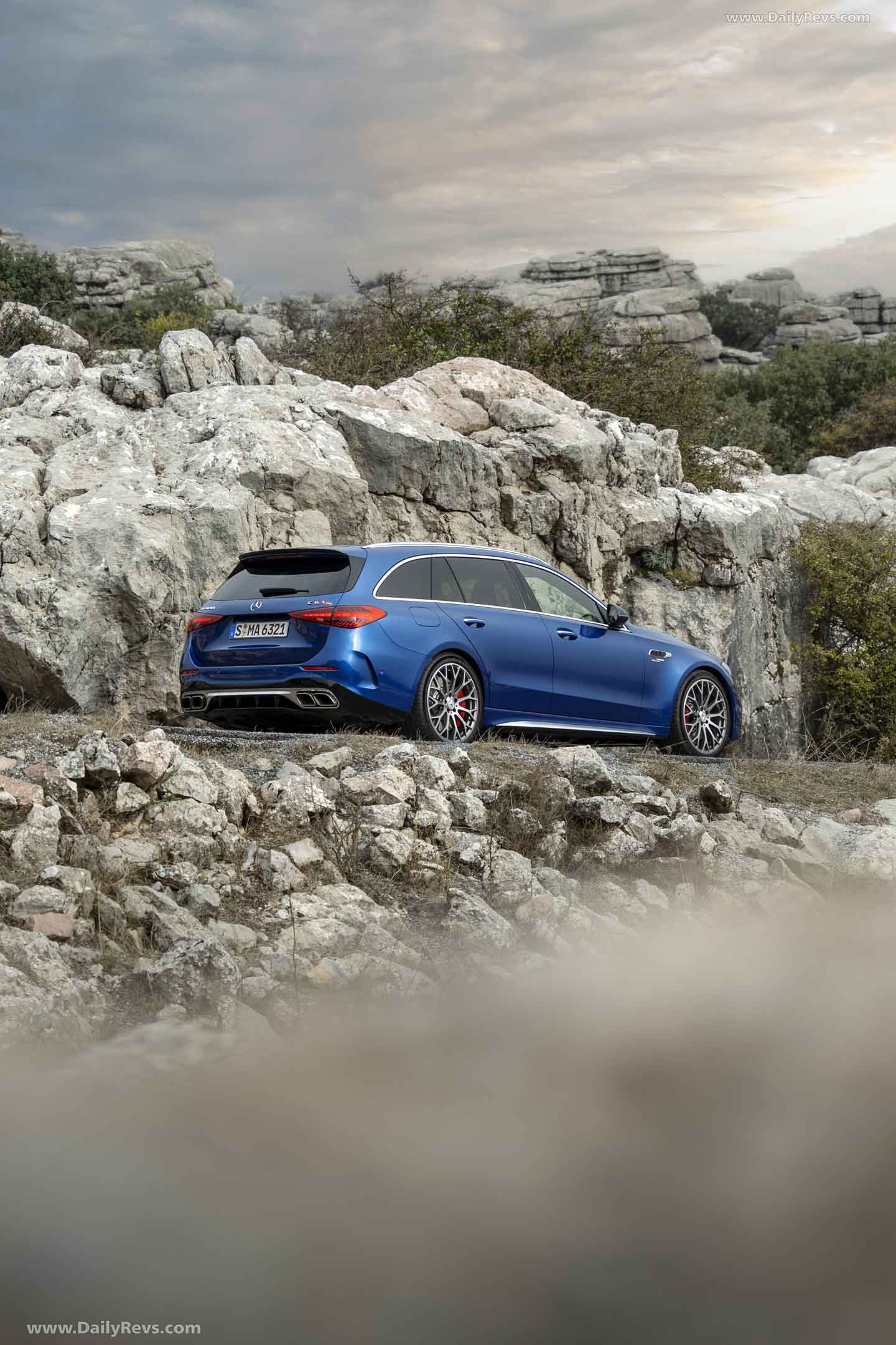 Image for 2023 Mercedes-Benz C63 S AMG E Performance Estate Spectral Blue - Exteriors, Interiors and Details