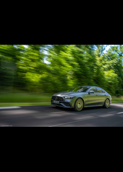 Image for 2023 Mercedes-Benz C43 AMG Selenite Grey Magno - Exteriors, Interiors and Details