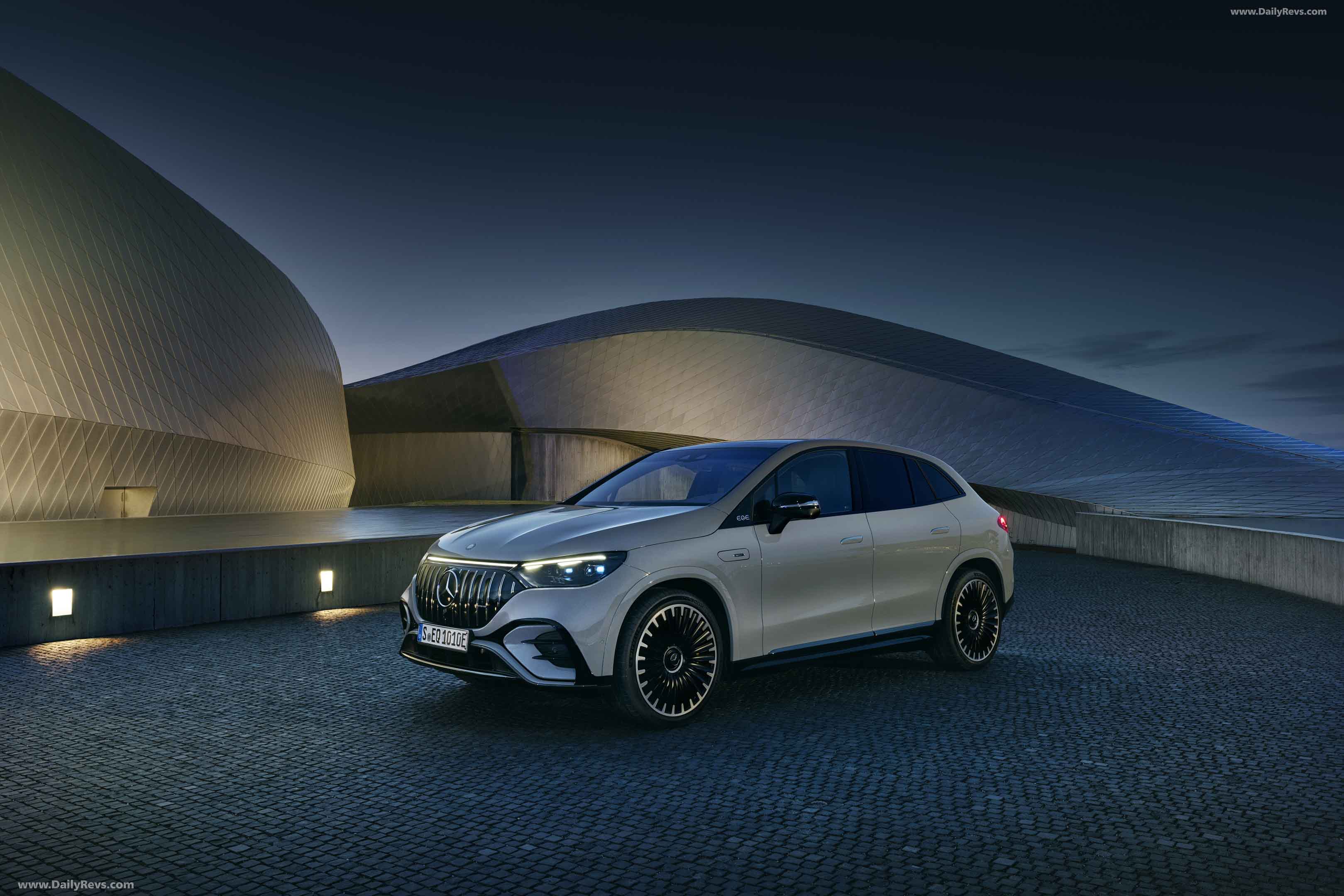 Picture of 2024 Mercedes-Benz EQE 53 AMG SUV