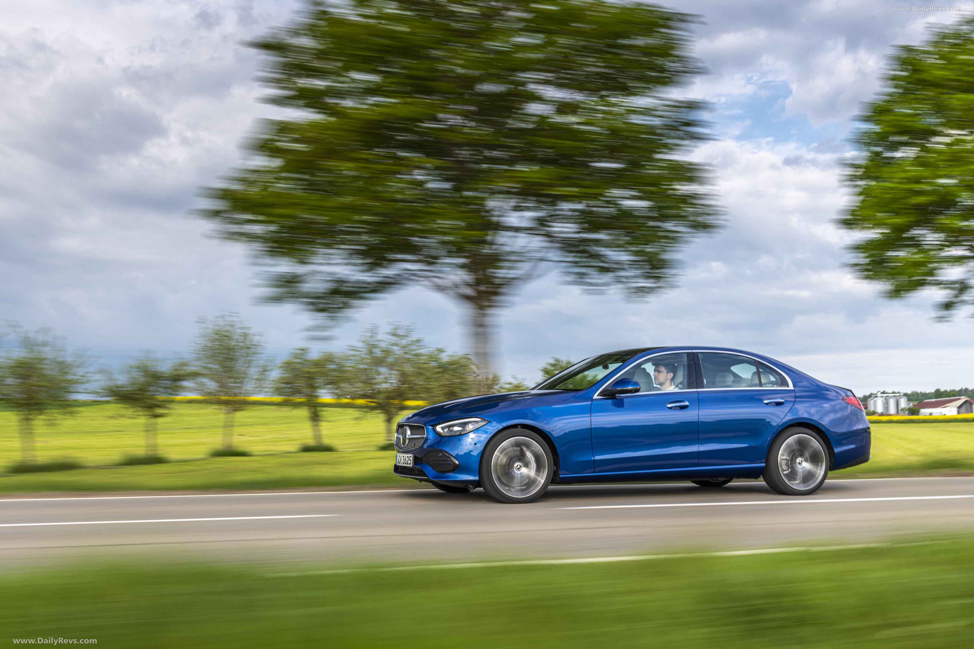 Image for 2022 Mercedes-Benz C 300 4MATIC - Exteriors, Interiors and Details