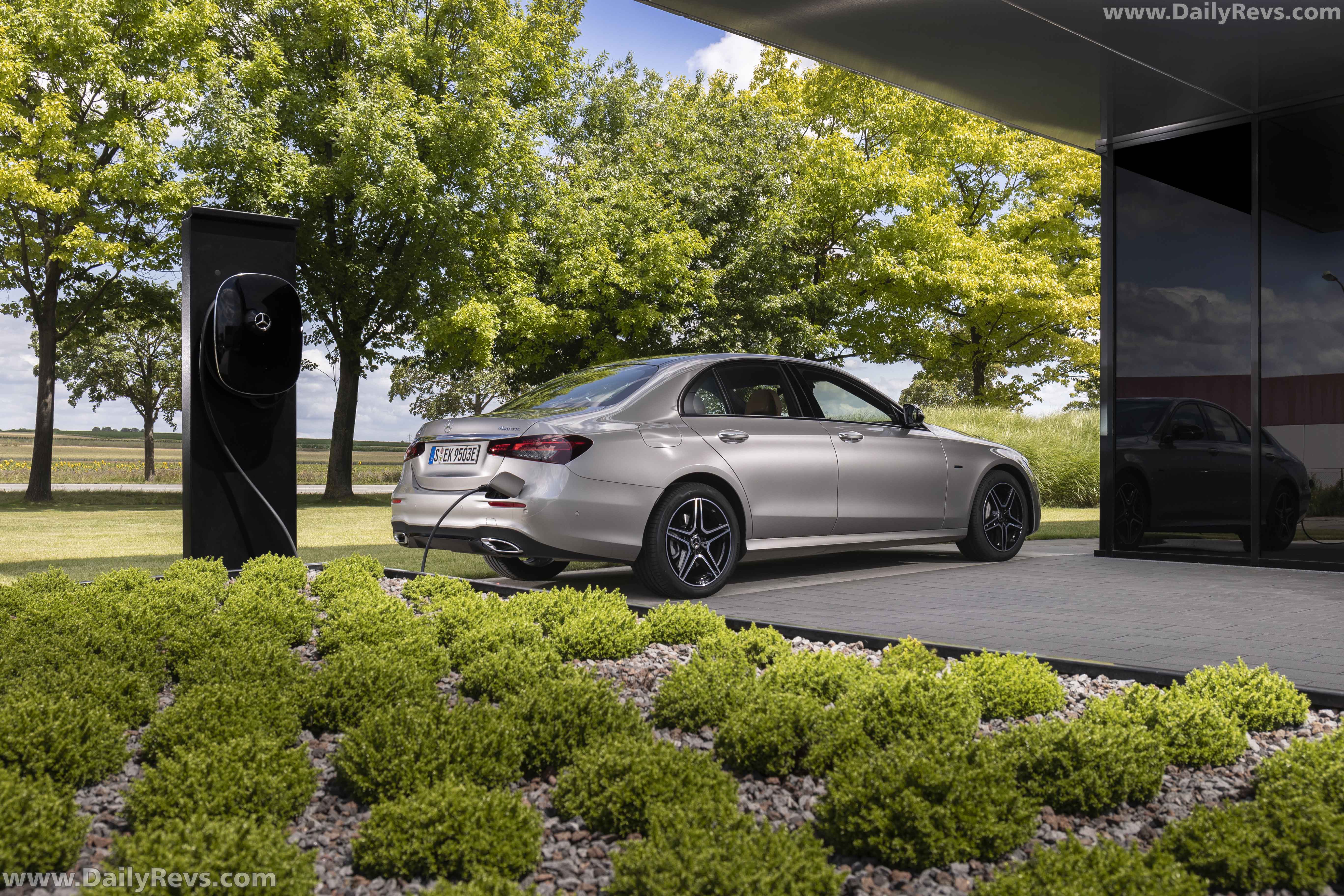 Image for 2021 Mercedes-Benz E Class Sedan - Exteriors, Interiors and Details