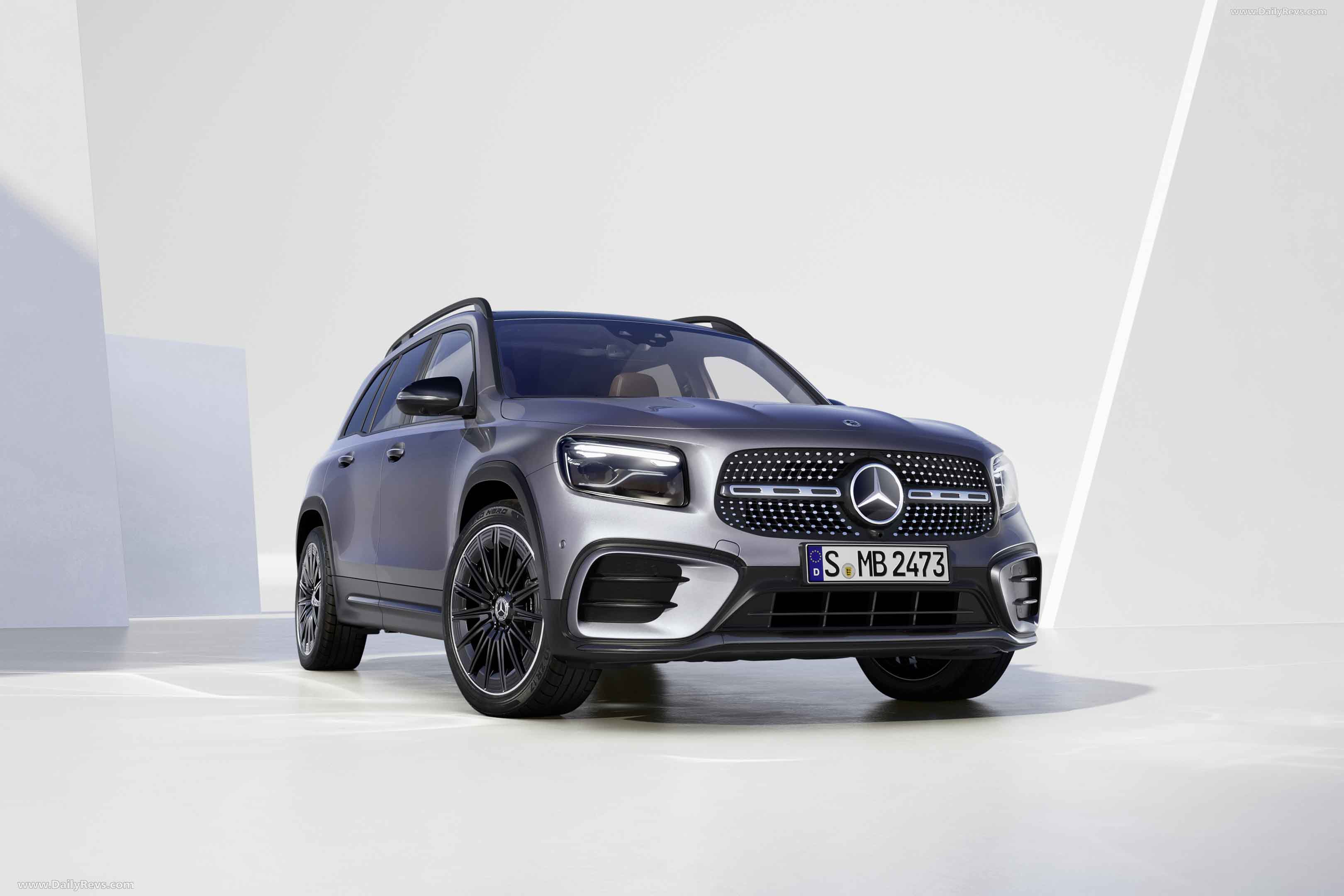 https://netcarflix.sfo2.cdn.digitaloceanspaces.com/0000/v3/Mercedes-Benz/6413ddcf27b5bd02b0b1b19e/2024-glb-mercedes-benz-21i20ssssst0ig9be4zvkxj.jpeg