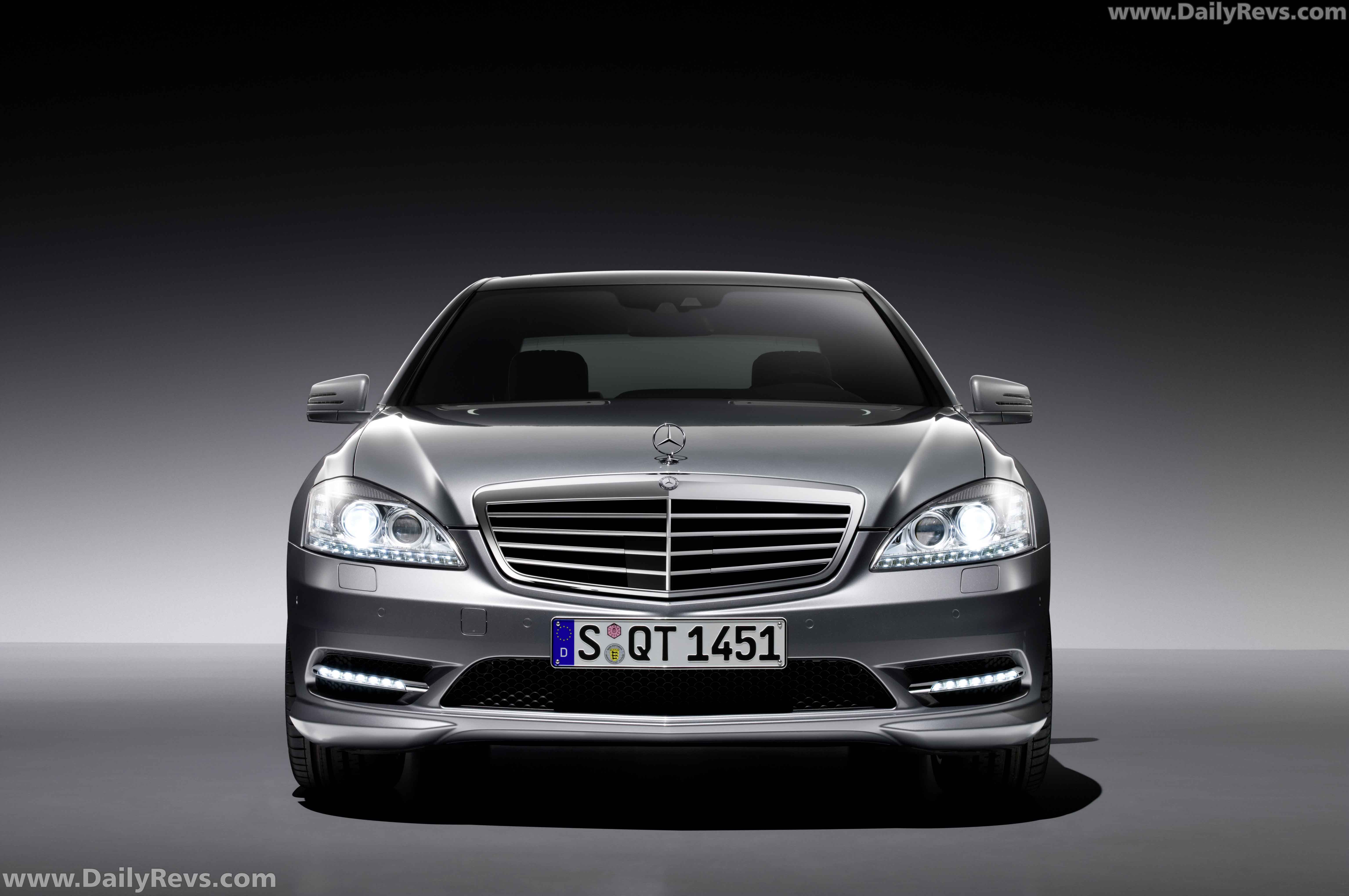 Image for 2010 Mercedes-Benz S-Class AMG Sports Package - Exteriors, Interiors and Details