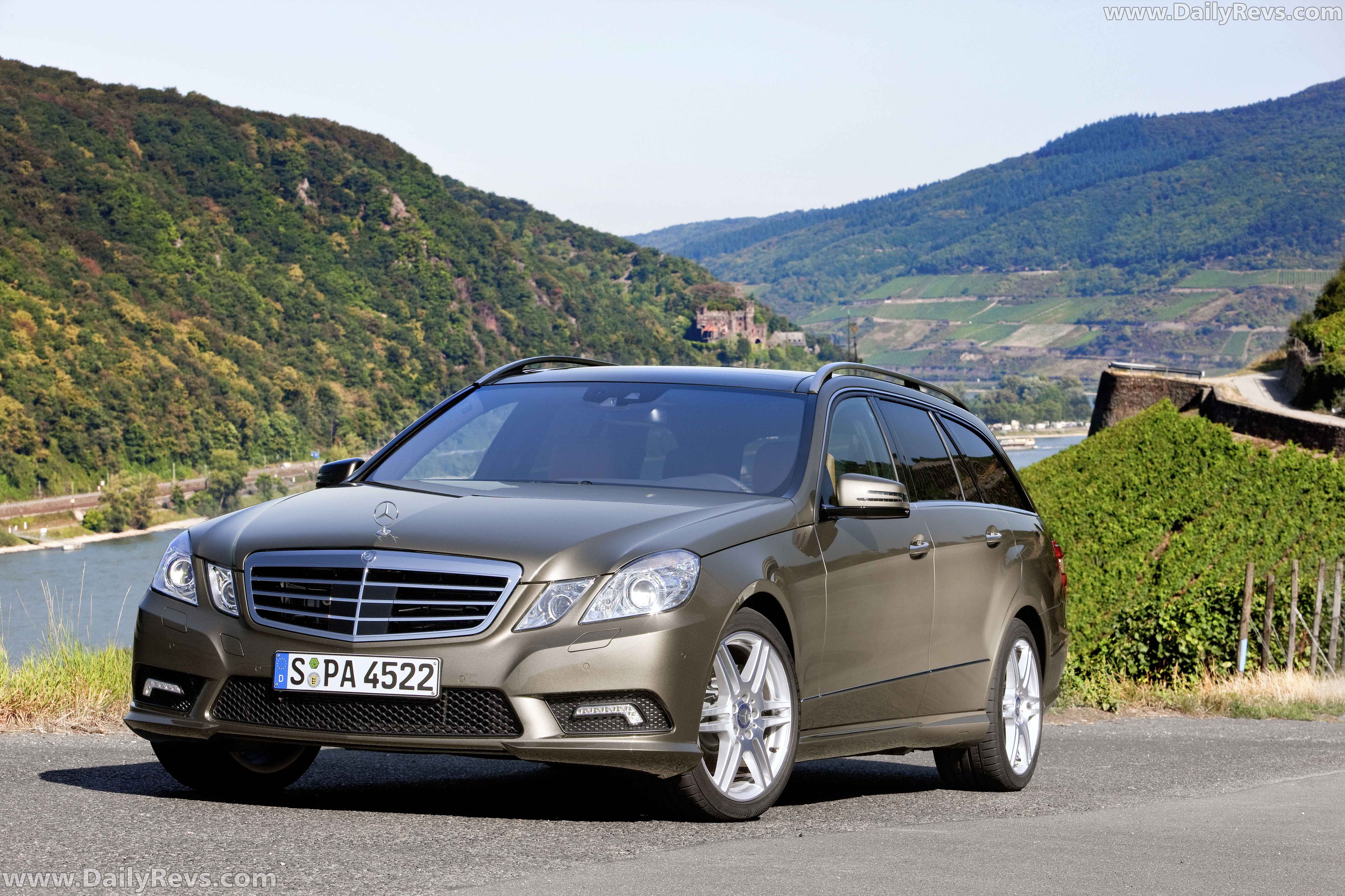 Image for 2010 Mercedes-Benz E-Class Estate AMG Sports Package - Exteriors, Interiors and Details