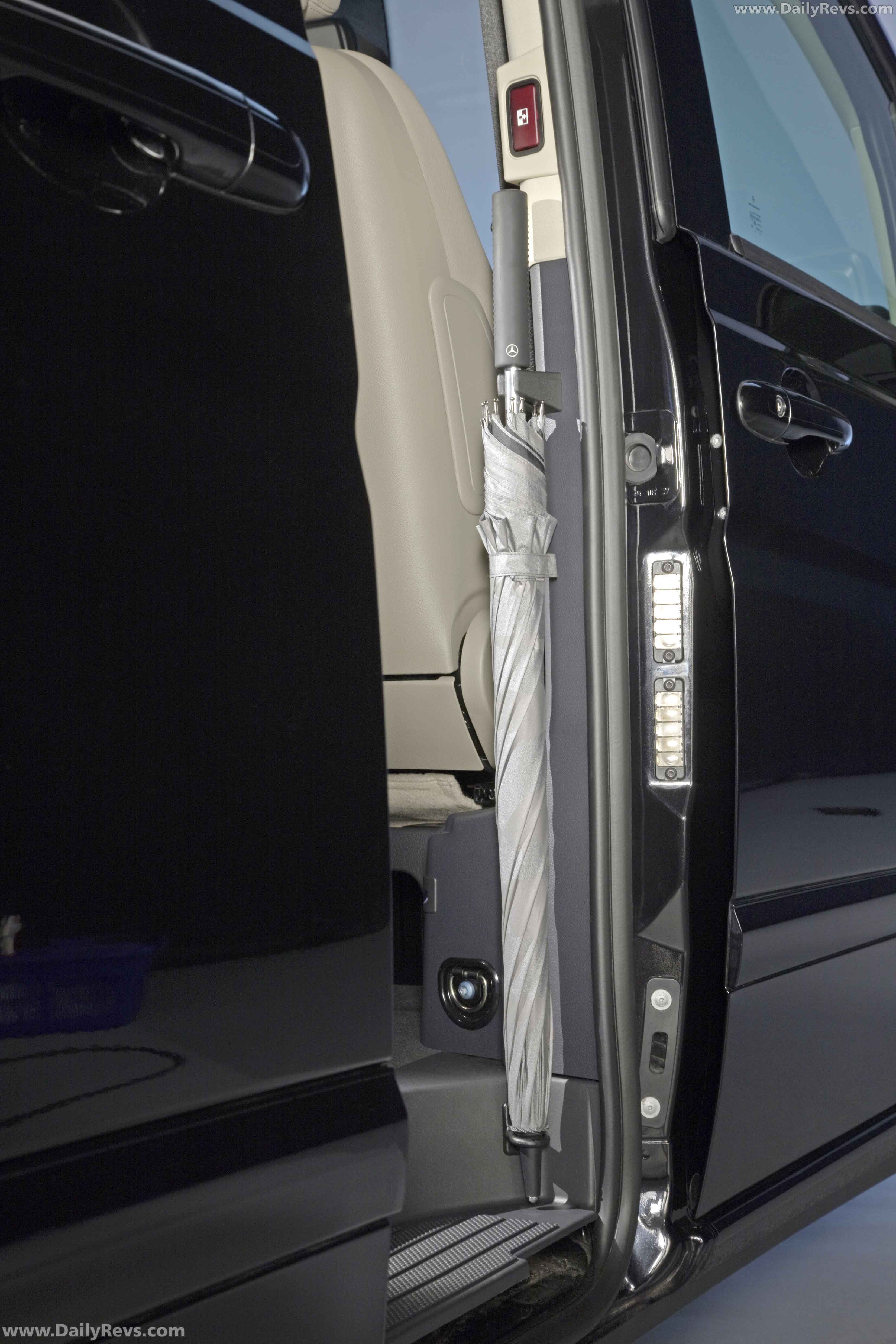 Image for 2011 Mercedes-Benz Viano - Exteriors, Interiors and Details