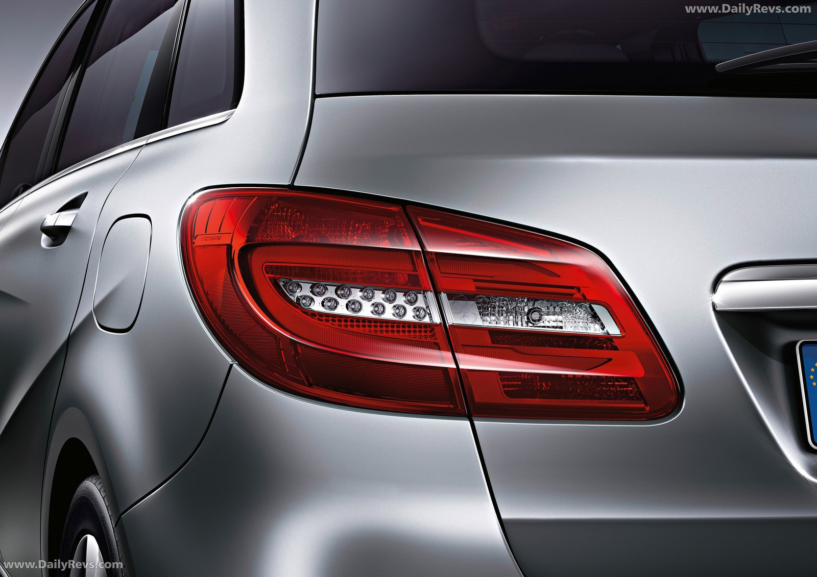 Image for 2012 Mercedes-Benz B-Class - Exteriors, Interiors and Details