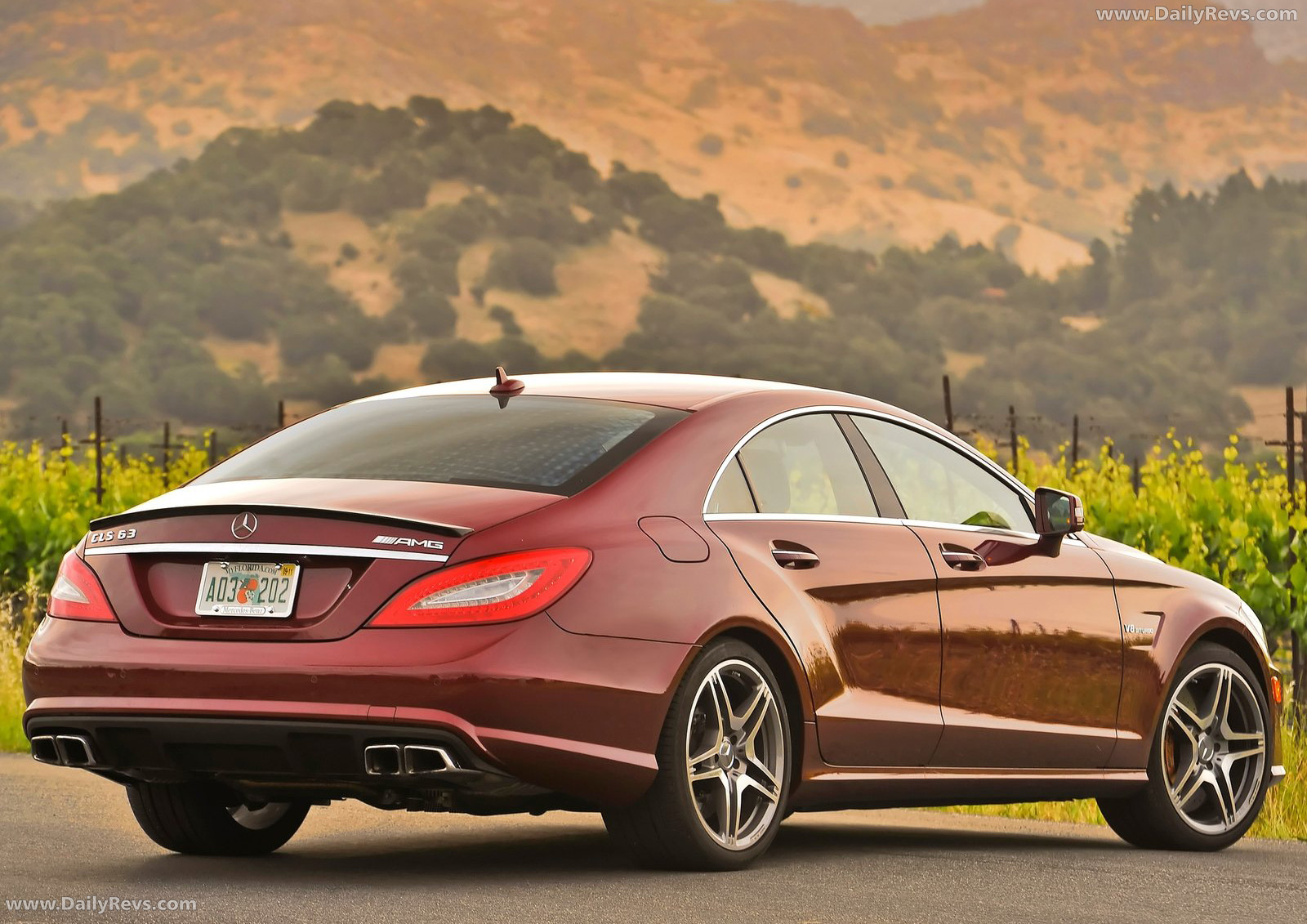 Image for 2012 Mercedes-Benz CLS63 AMG US Version - Exteriors, Interiors and Details