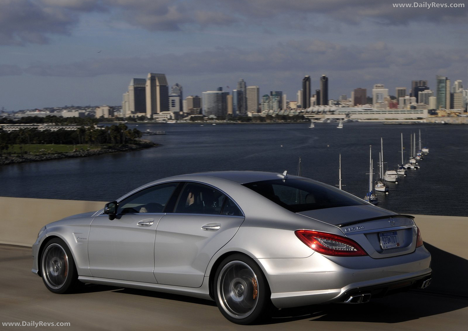 Image for 2012 Mercedes-Benz CLS63 AMG US Version - Exteriors, Interiors and Details