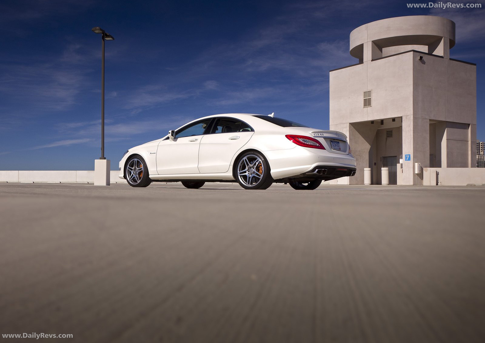 Image for 2012 Mercedes-Benz CLS63 AMG US Version - Exteriors, Interiors and Details