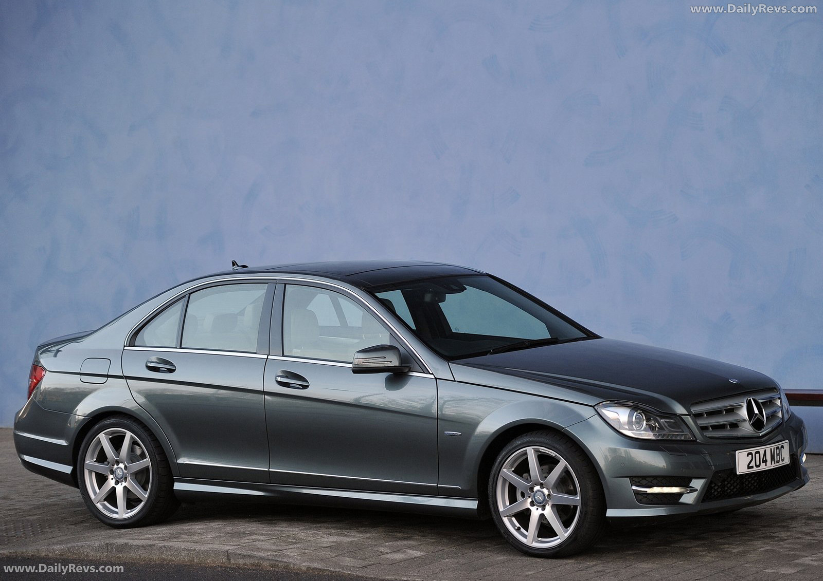 Image for 2012 Mercedes-Benz C-Class UK Version - Exteriors, Interiors and Details