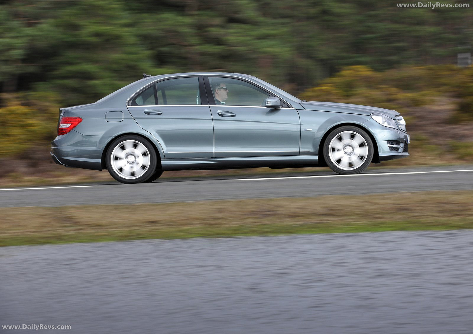 Image for 2012 Mercedes-Benz C-Class UK Version - Exteriors, Interiors and Details