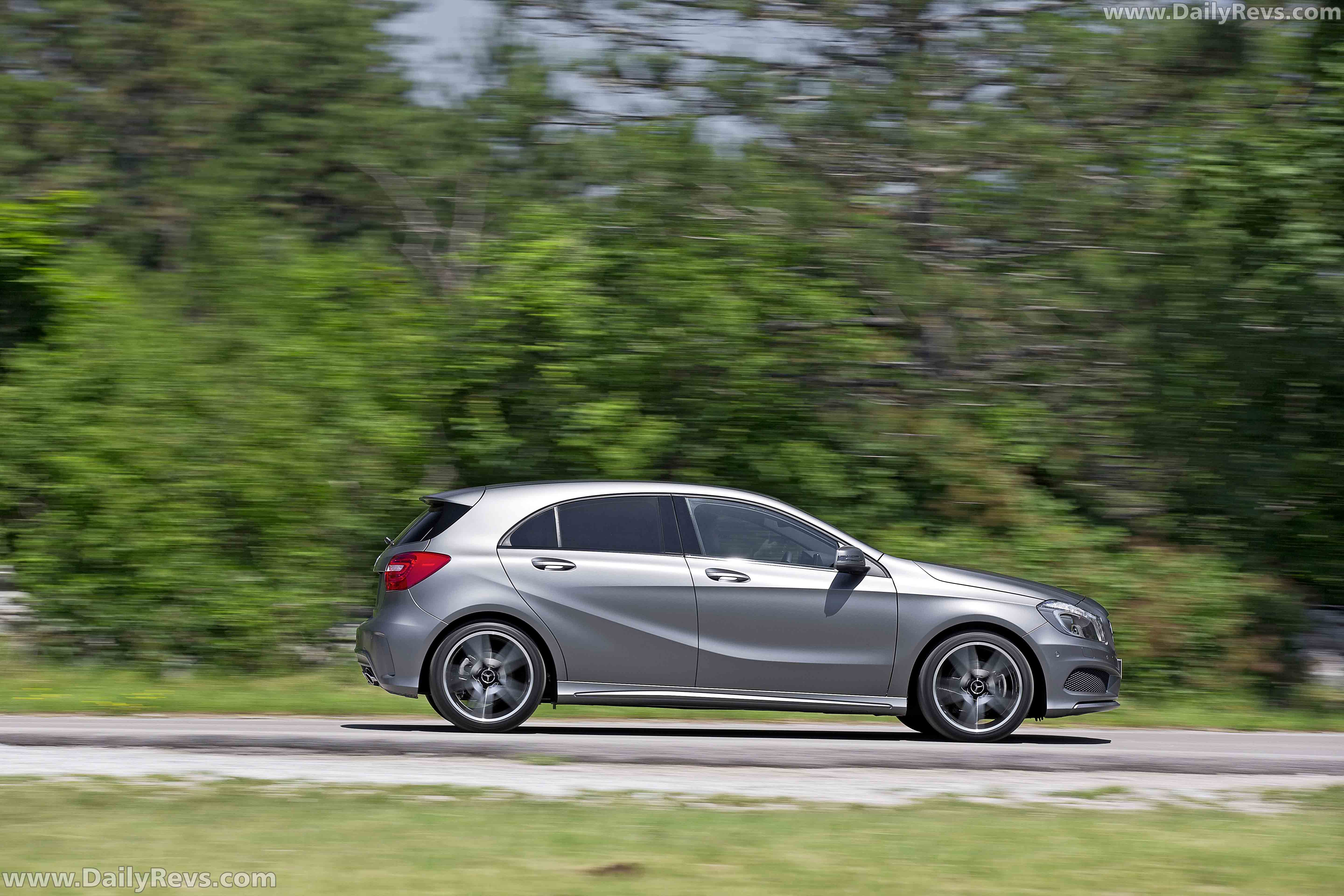 Image for 2013 Mercedes-Benz A-Class - Exteriors, Interiors and Details