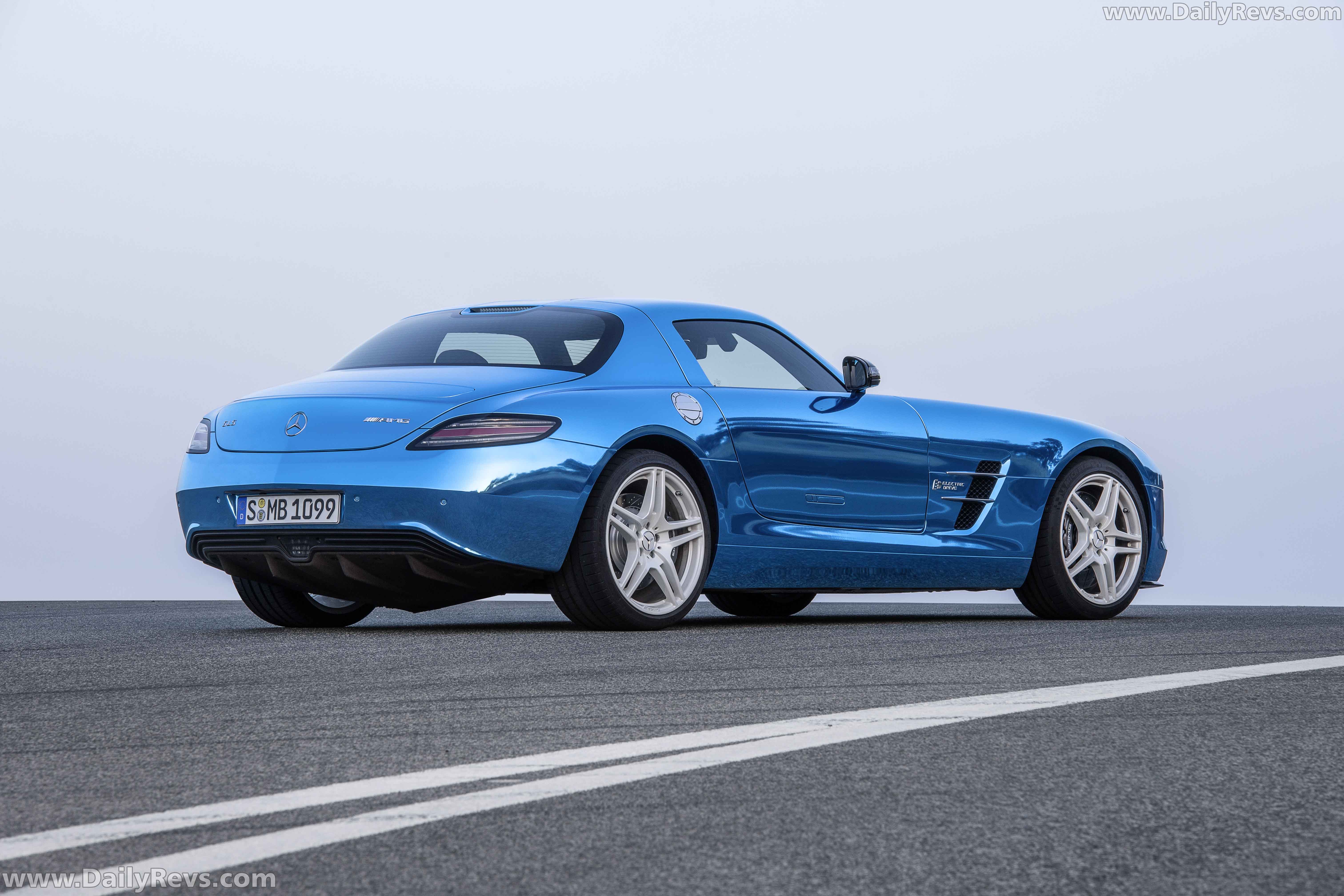 Image for 2014 Mercedes-Benz SLS AMG Coupe Electric Drive - Exteriors, Interiors and Details