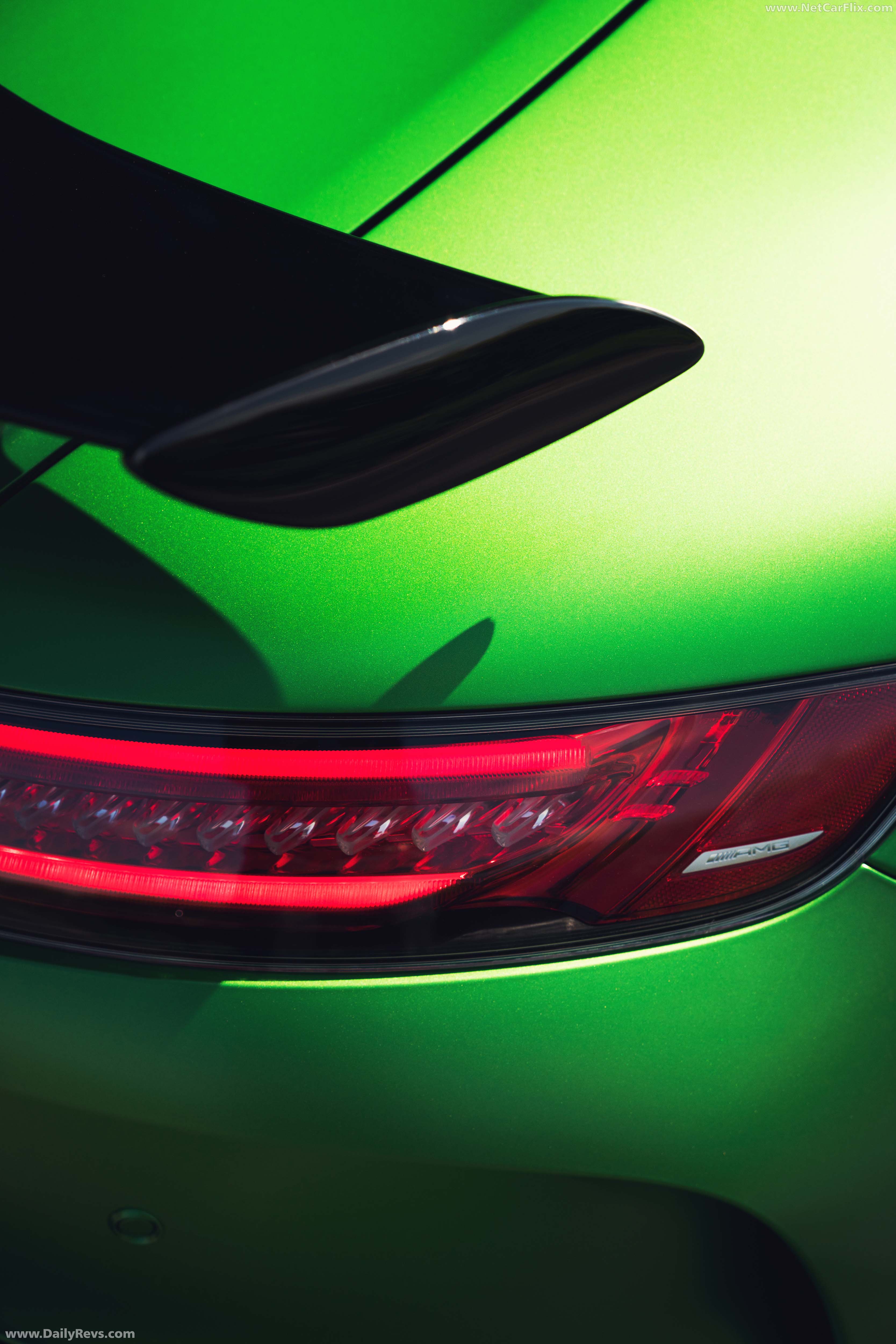 Image for 2017 Mercedes-Benz AMG GT R - Exteriors, Interiors and Details