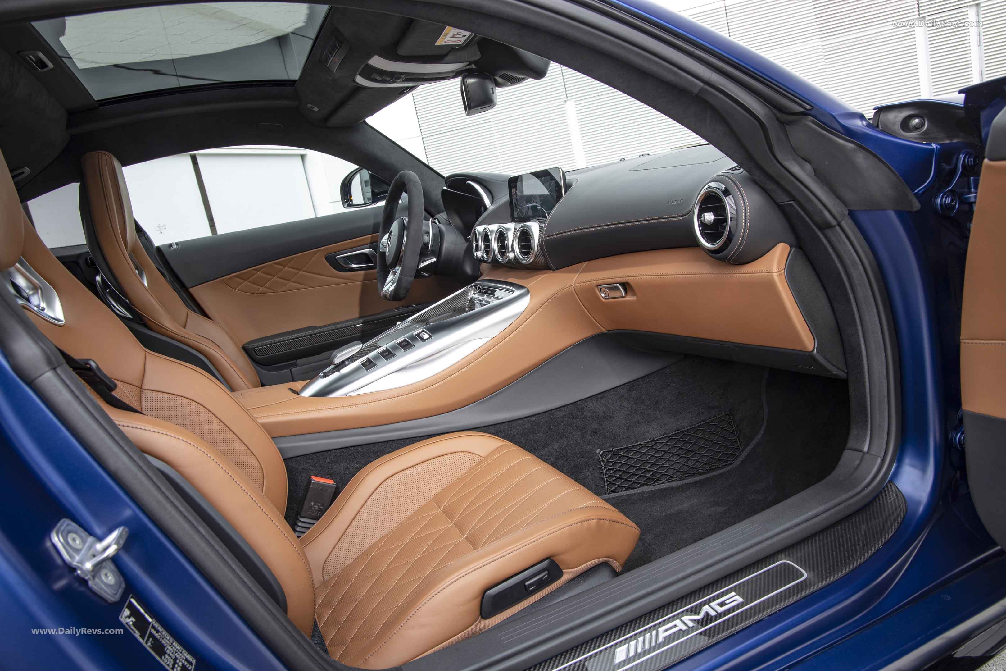 Image for 2020 Mercedes-Benz AMG GT - Exteriors, Interiors and Details