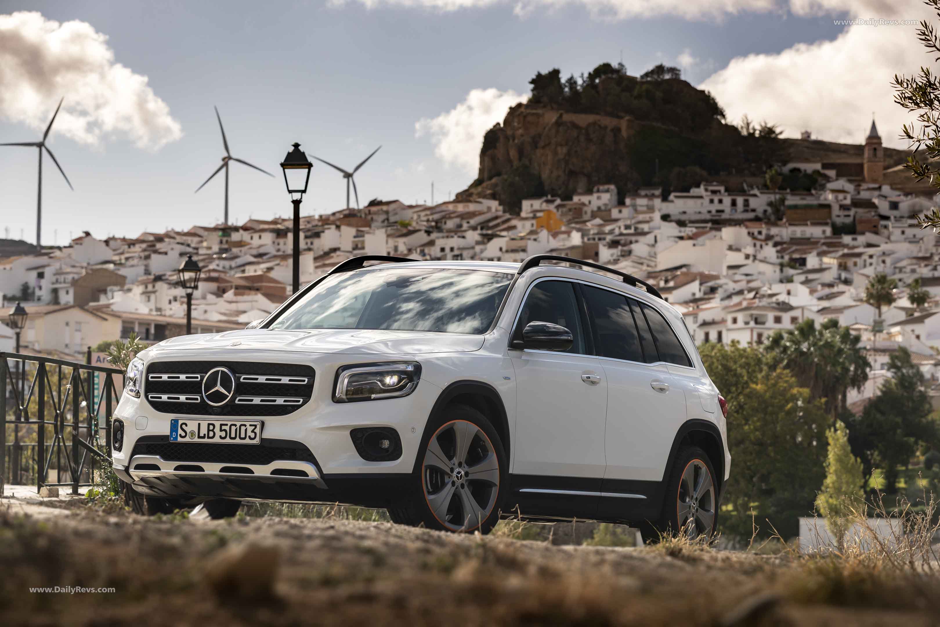 Image for 2020 Mercedes-Benz GLB Edition 1 - Exteriors, Interiors and Details