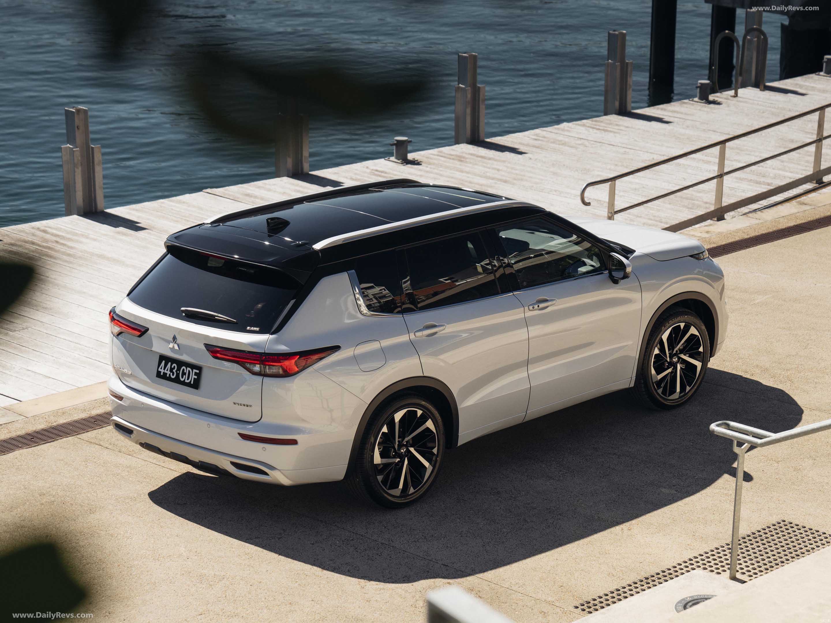 Image for 2022 Mitsubishi Outlander Australian Version - Exteriors, Interiors and Details