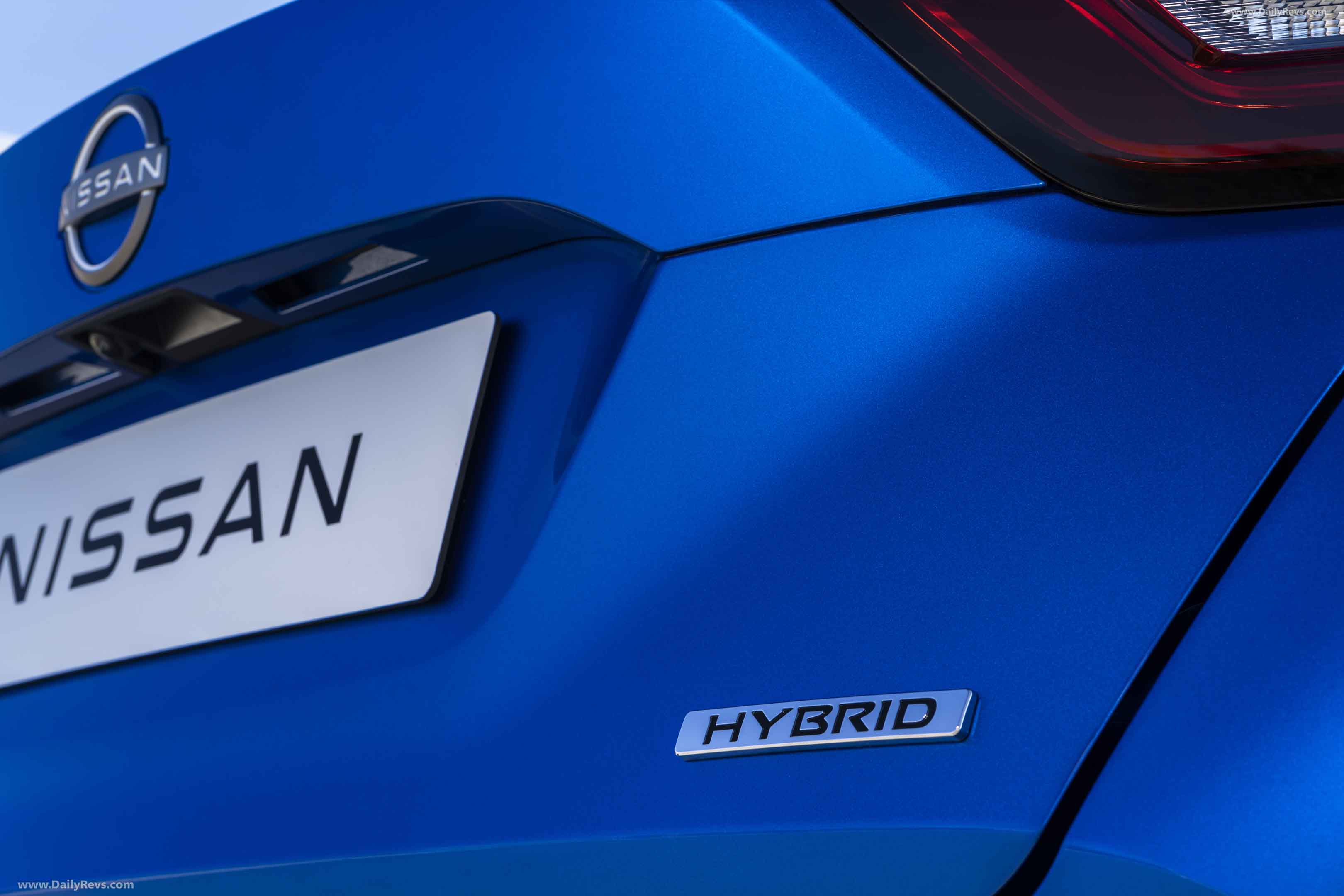 Picture of 2022 Nissan Juke Hybrid