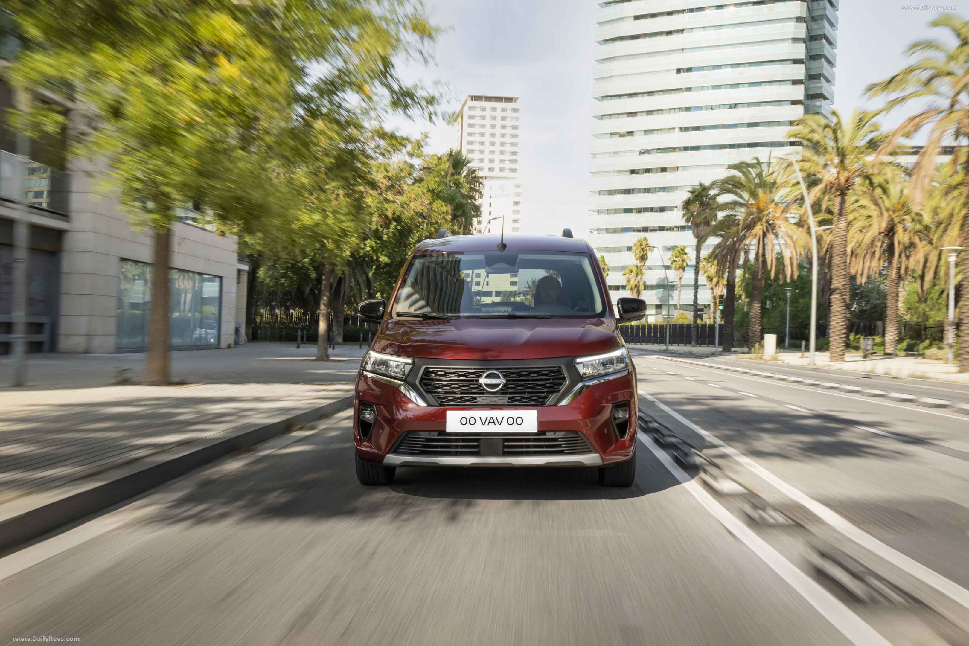Picture of 2022 Nissan Townstar