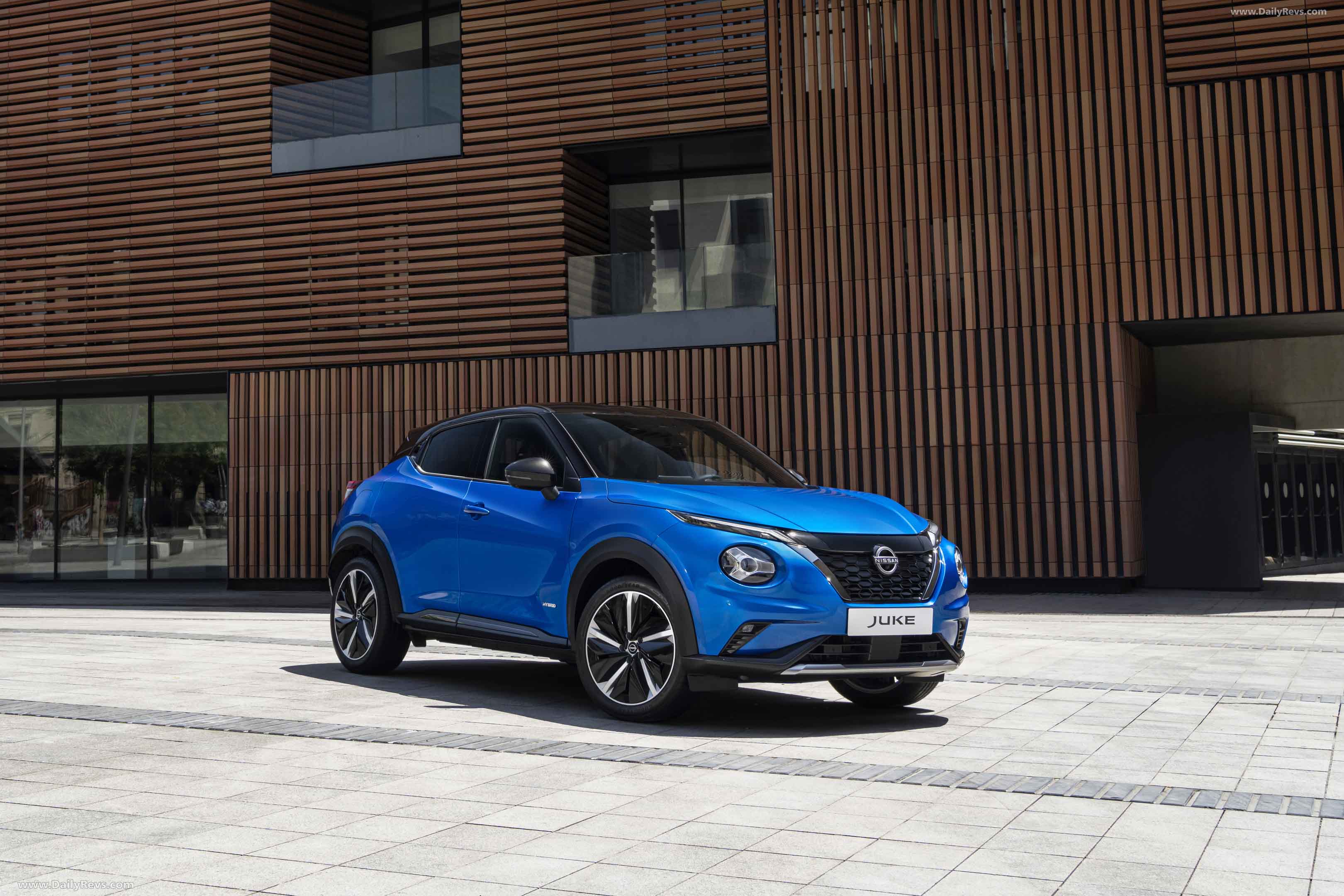 Picture of 2022 Nissan Juke Hybrid European Version