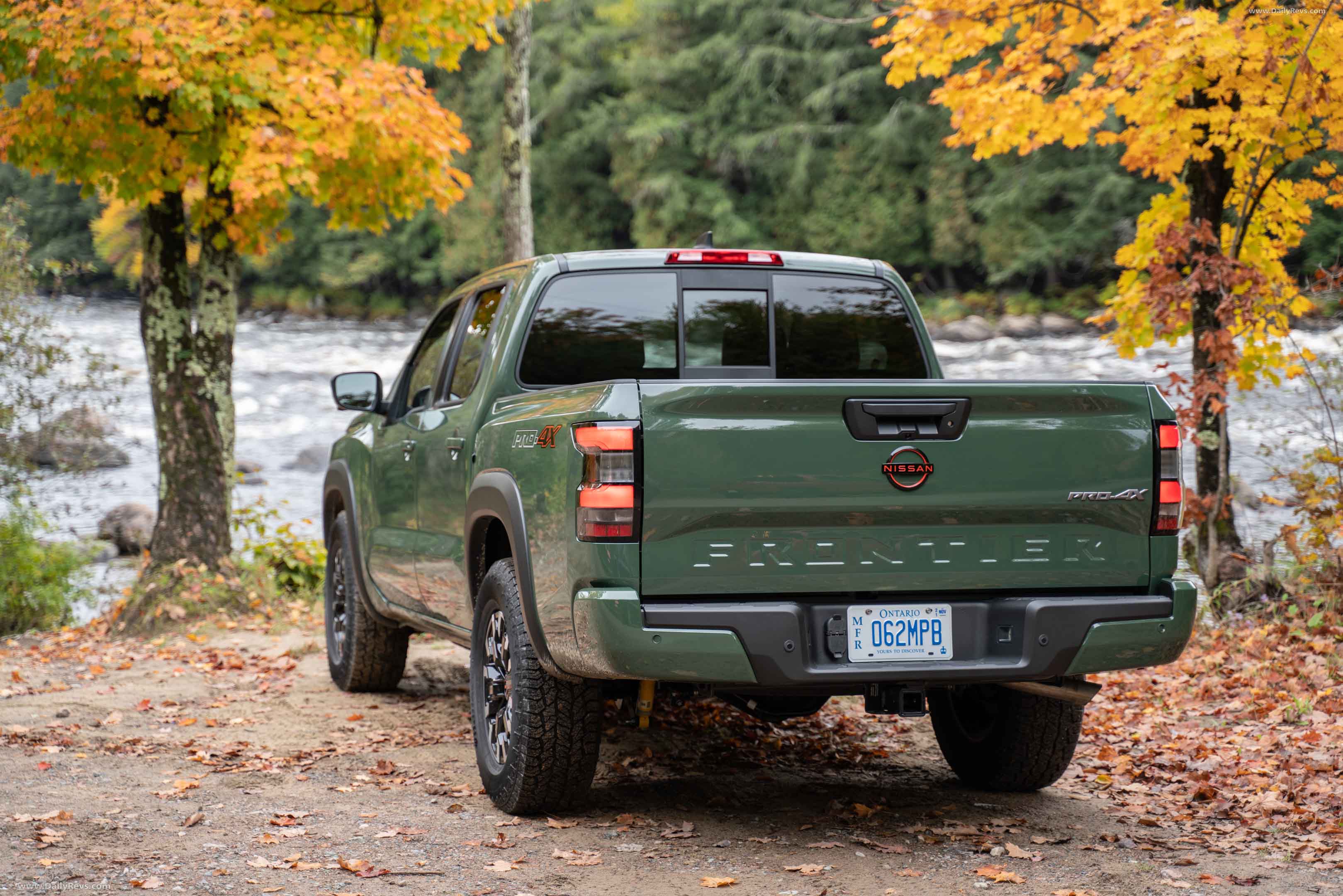 Image for 2022 Nissan Frontier Tactical Green Metallic - Exteriors, Interiors and Details