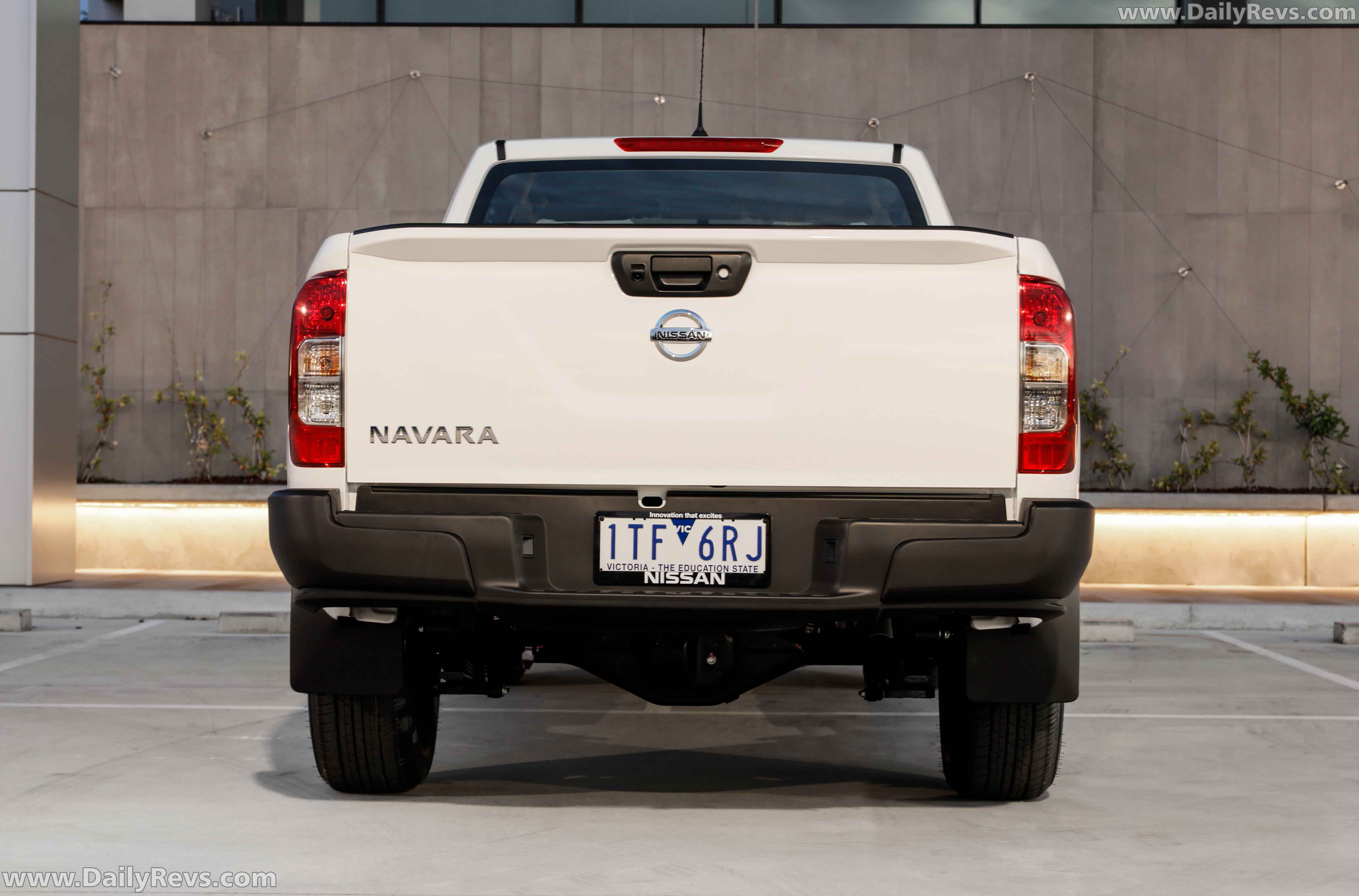 Image for 2021 Nissan Navara SL - Exteriors, Interiors and Details