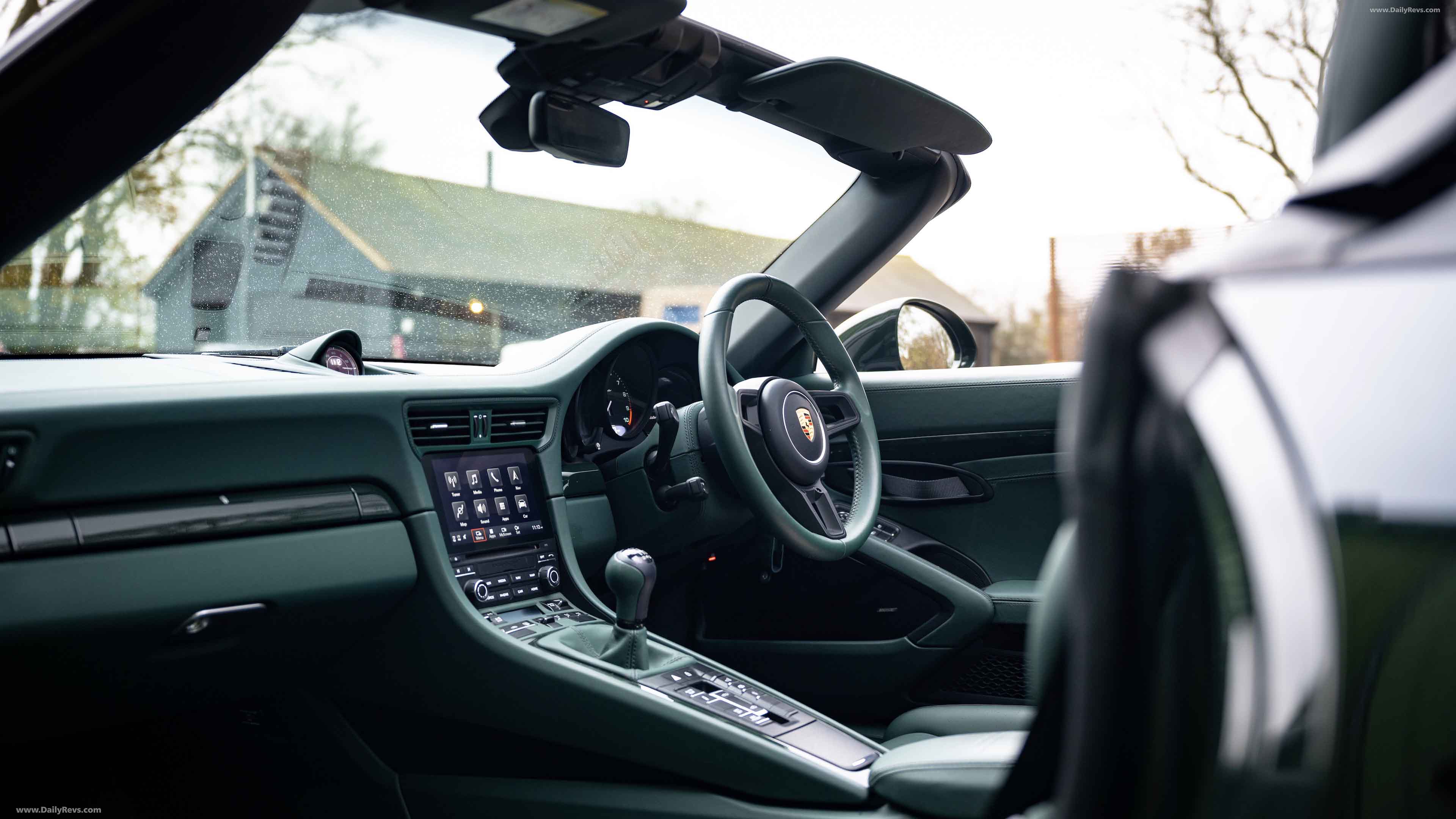 Picture of 2022 Porsche 911 Speedster Brewstergreen