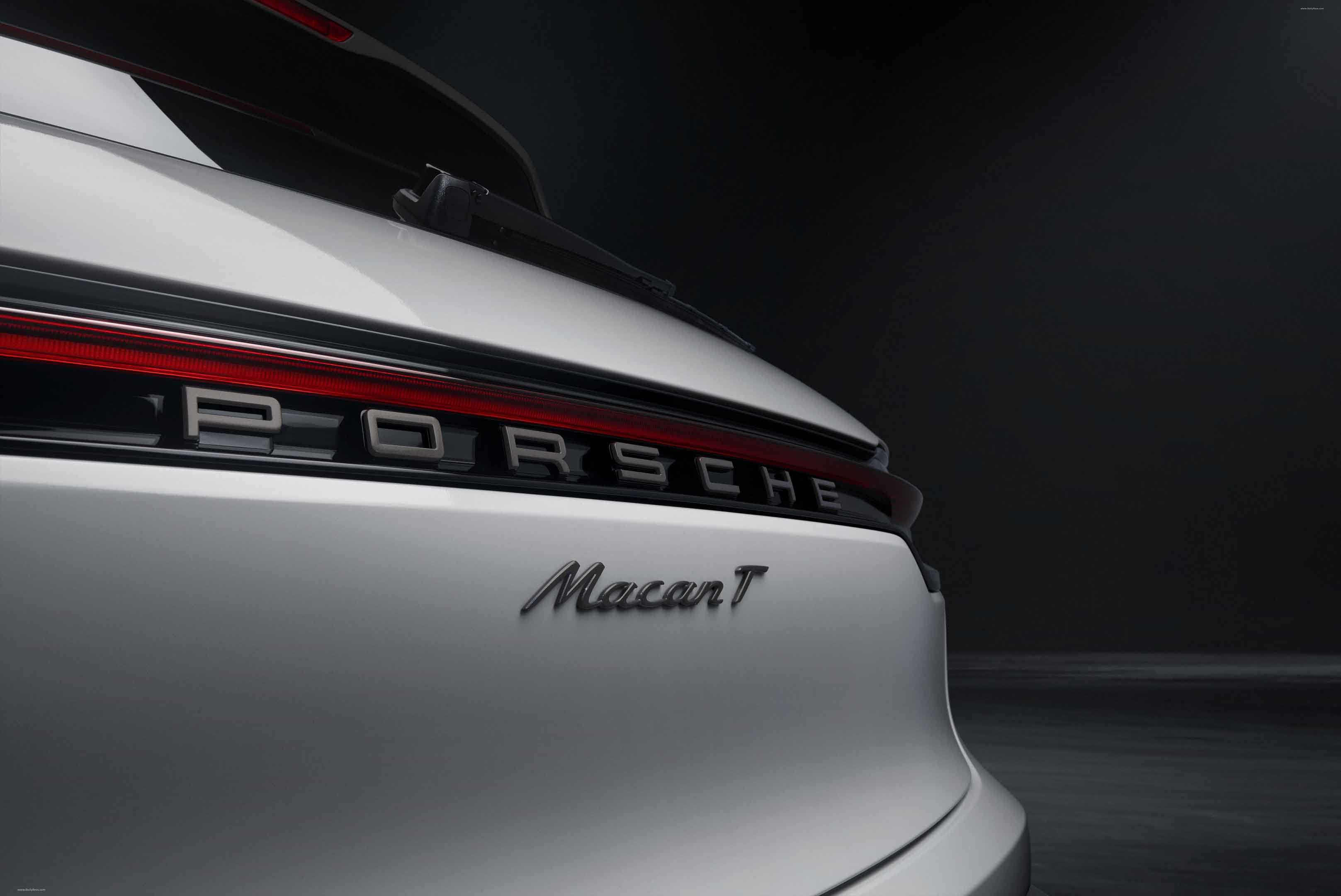 Image for 2022 Porsche Macan T - Exteriors, Interiors and Details