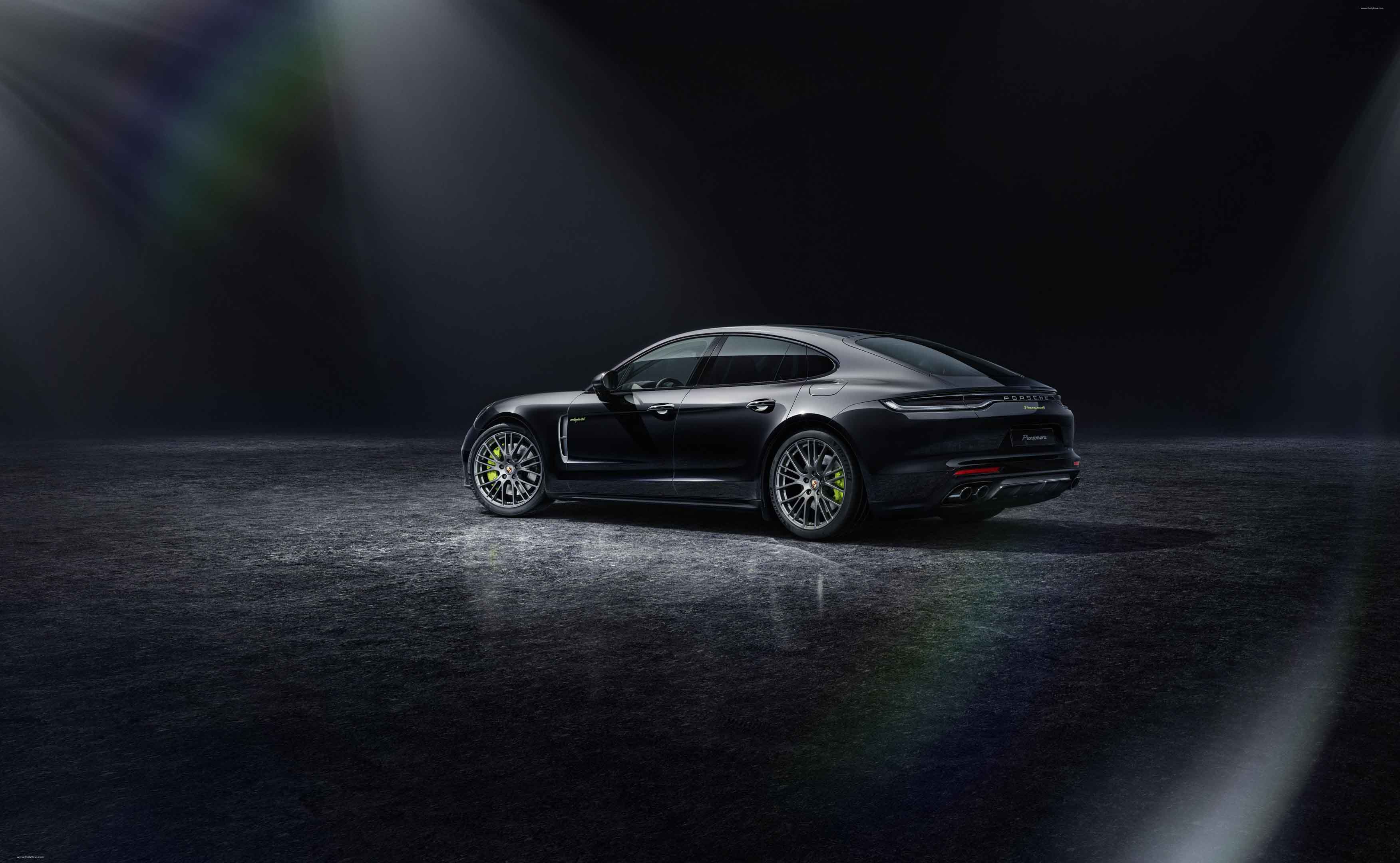 Image for 2022 Porsche Panamera 4 E-Hybrid Platinum Edition - Exteriors, Interiors and Details