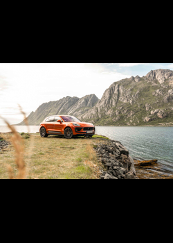 Image for 2022 Porsche Macan S - Exteriors, Interiors and Details