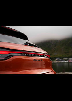 Image for 2022 Porsche Macan S - Exteriors, Interiors and Details