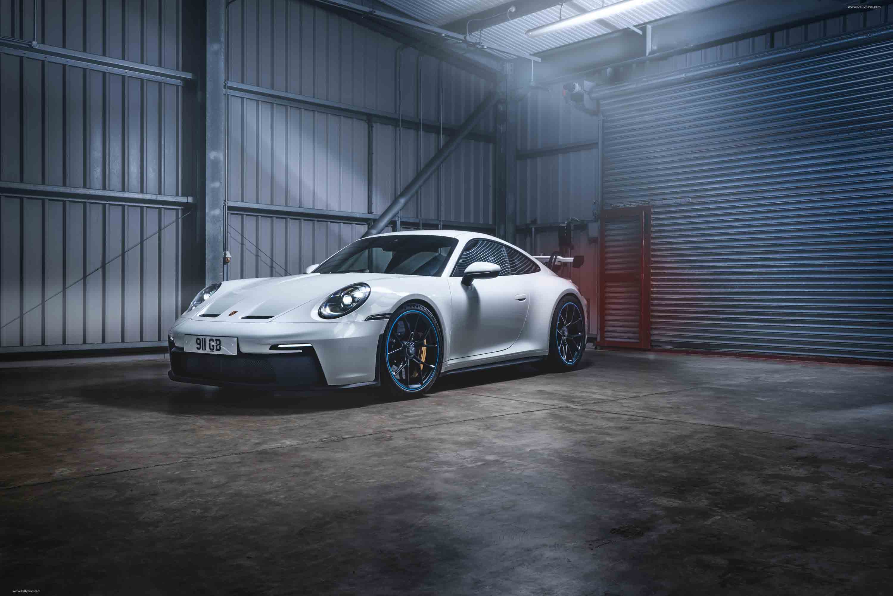 Image for 2022 Porsche 911 GT3 UK Version - Exteriors, Interiors and Details