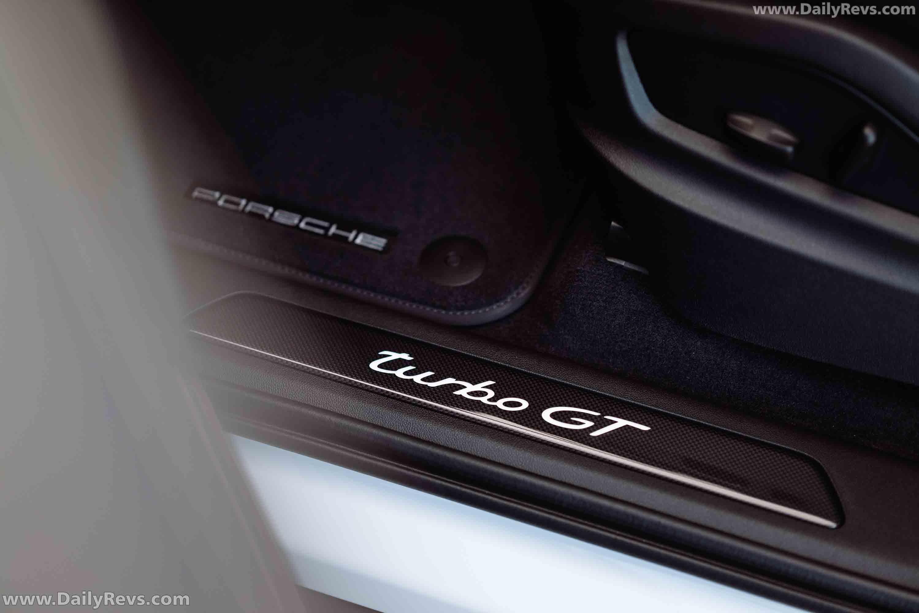 Image for 2022 Porsche Cayenne Turbo GT White - Exteriors, Interiors and Details