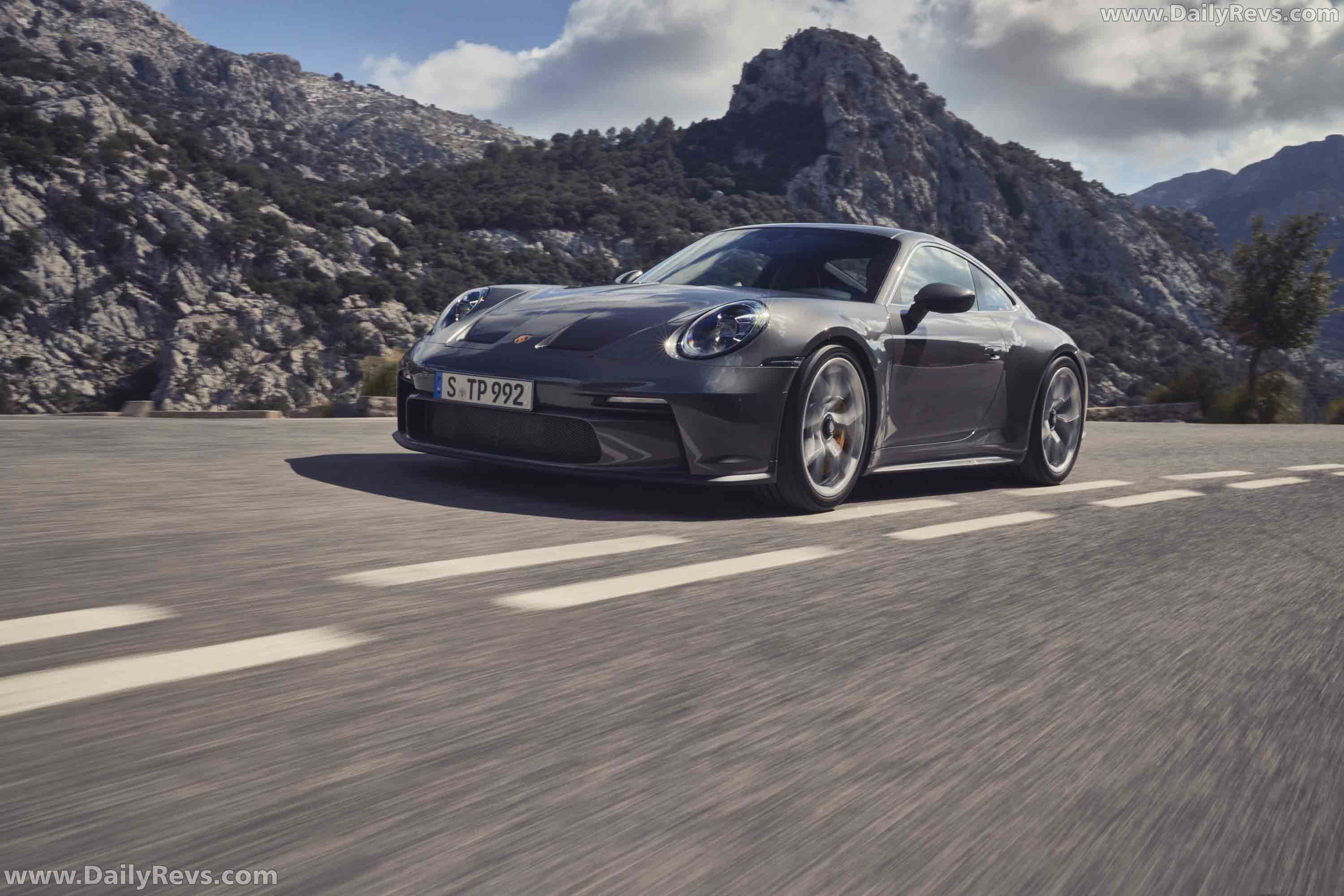 Image for 2022 Porsche 911 GT3 Touring - Exteriors, Interiors and Details