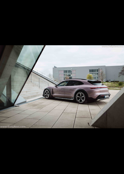 Image for 2022 Porsche Taycan 4 Cross Turismo  Frozen Berry Metallic - Exteriors, Interiors and Details