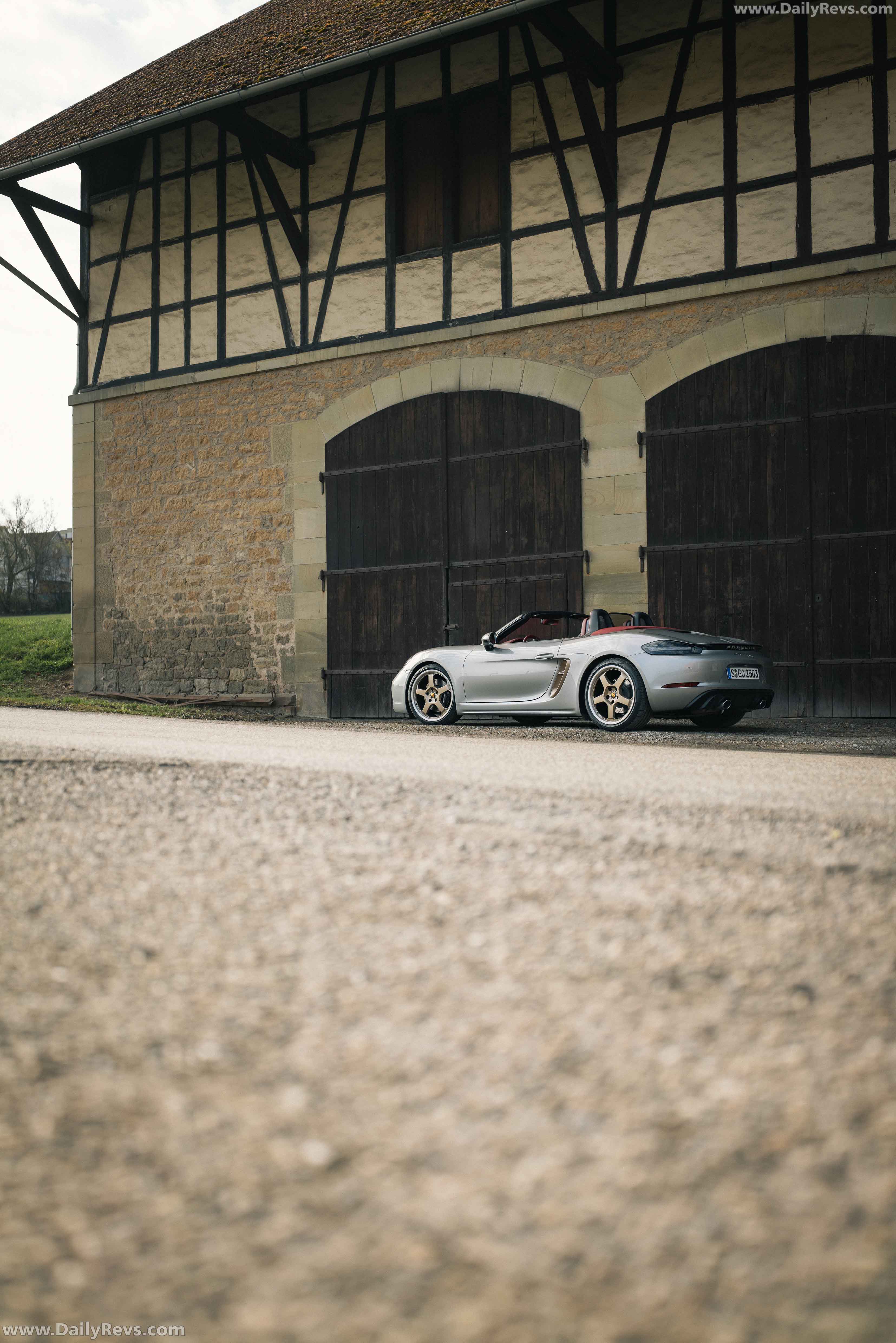 Image for 2021 Porsche Boxster 25 Years Edition - Exteriors, Interiors and Details