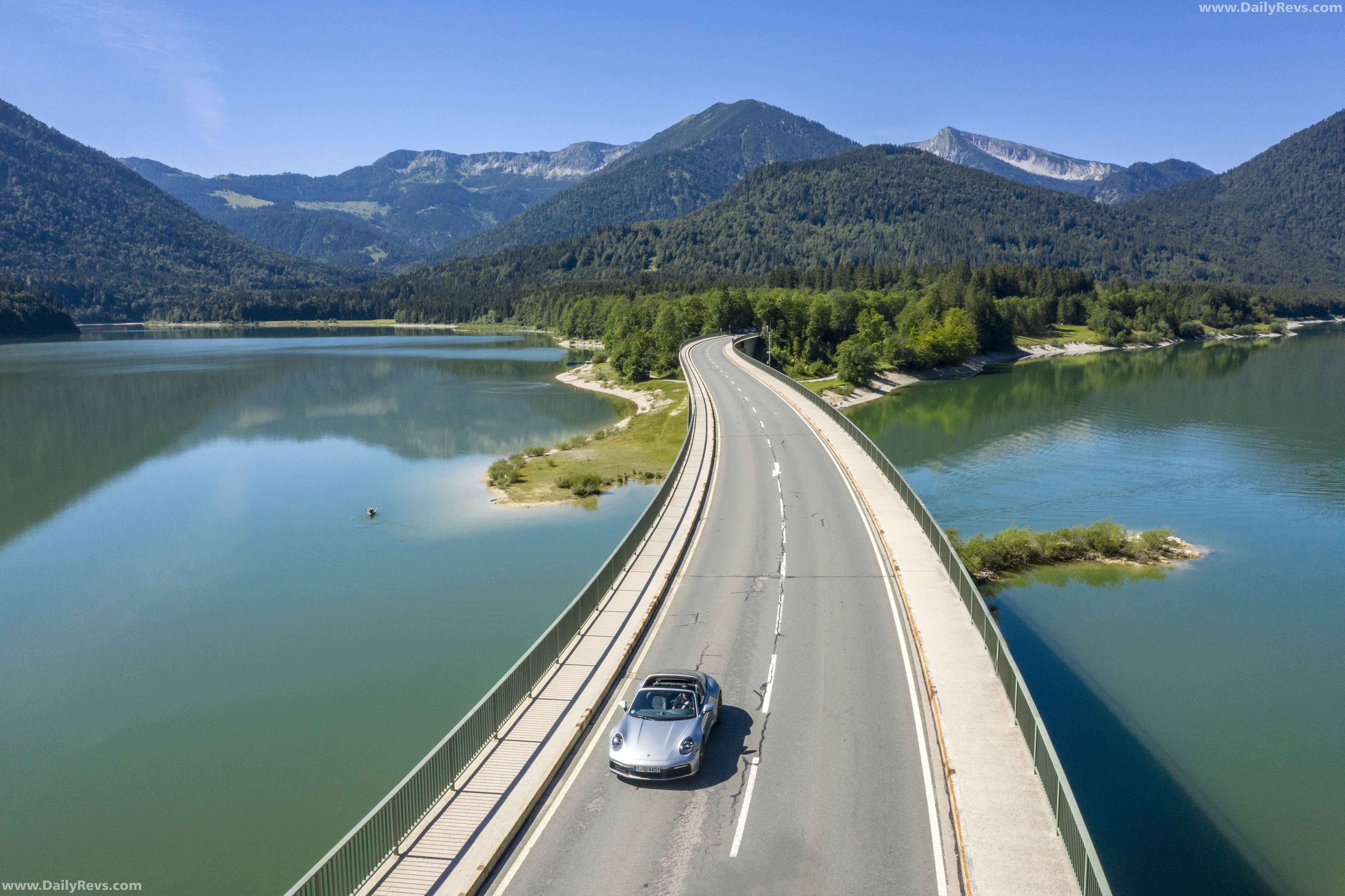 Image for 2021 Porsche 911 Targa 4 - Exteriors, Interiors and Details