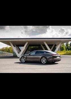 Image for 2021 Porsche Panamera 4 - Exteriors, Interiors and Details