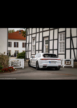 Image for 2021 Porsche Panamera 4S E-Hybrid Sport Turismo - Exteriors, Interiors and Details