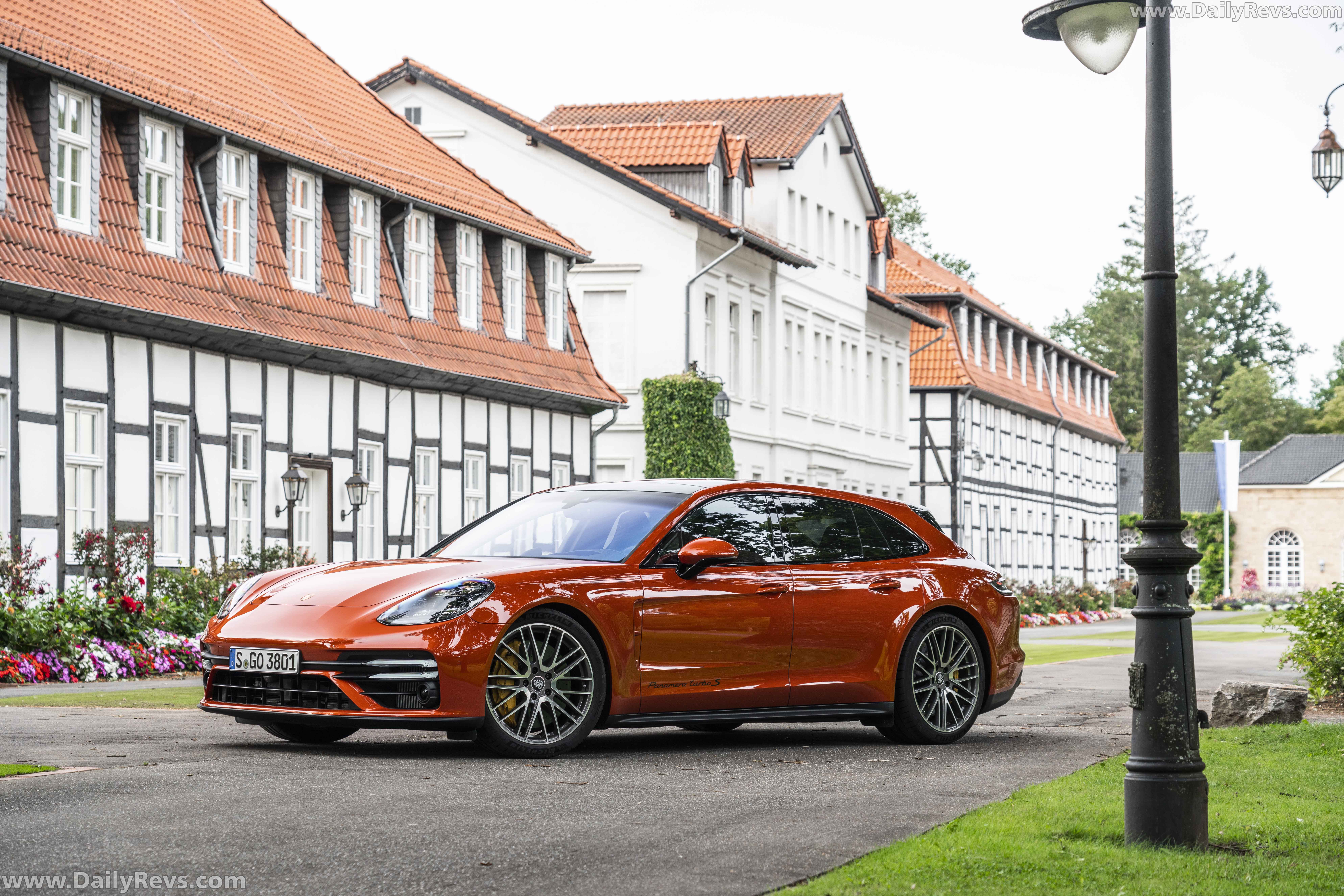 Panamera Turbo S Sports Turismo Papaya Metallic