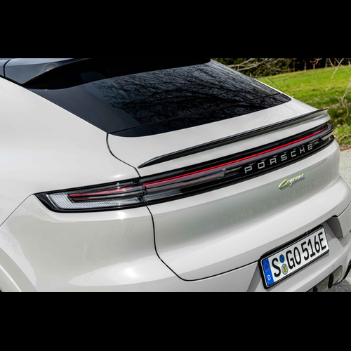 Image for 2024 Porsche Cayenne E-Hybrid Coupe Crayon - Exteriors, Interiors and Details