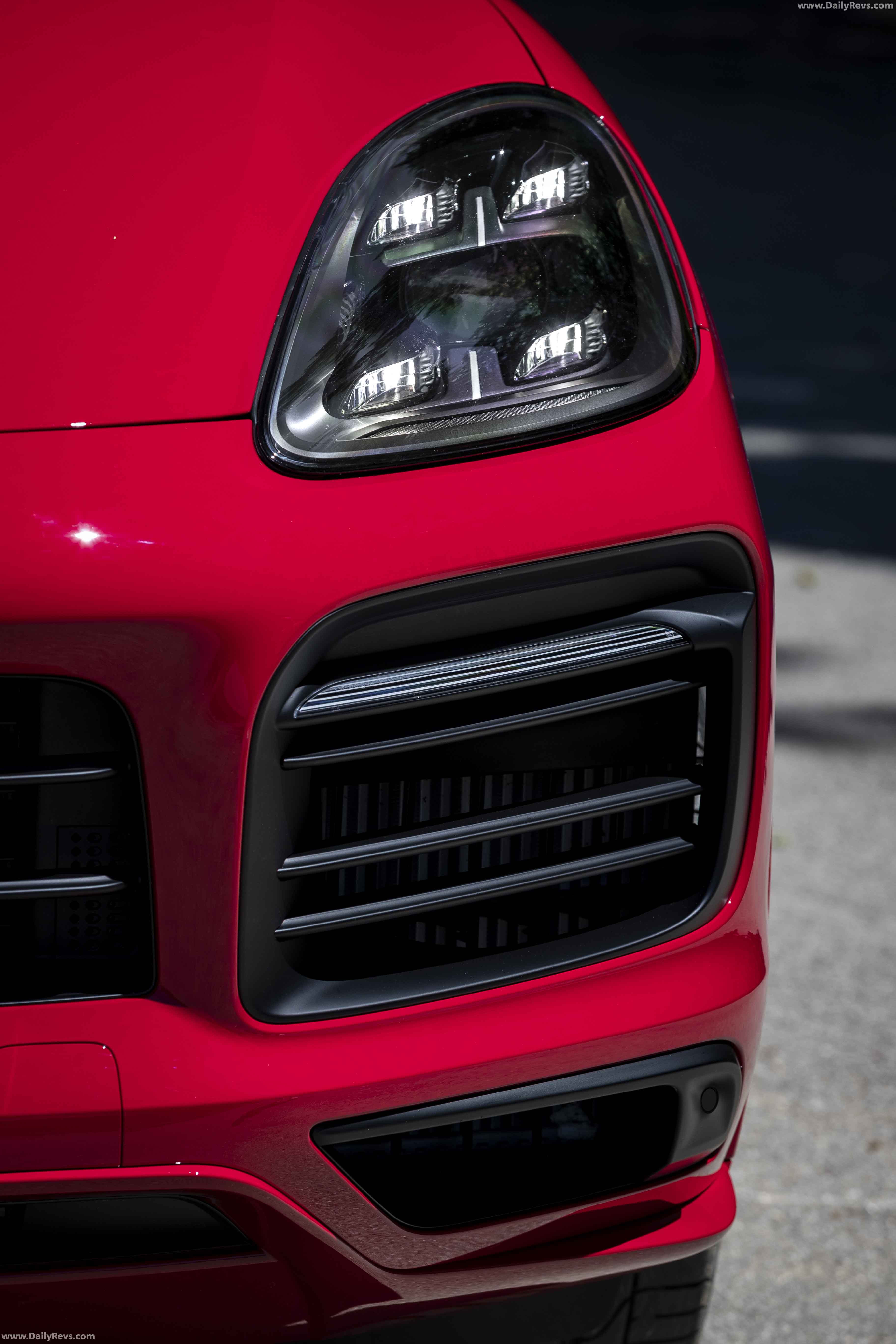 Image for 2020 Porsche Cayenne GTS Carmine Red - Exteriors, Interiors and Details