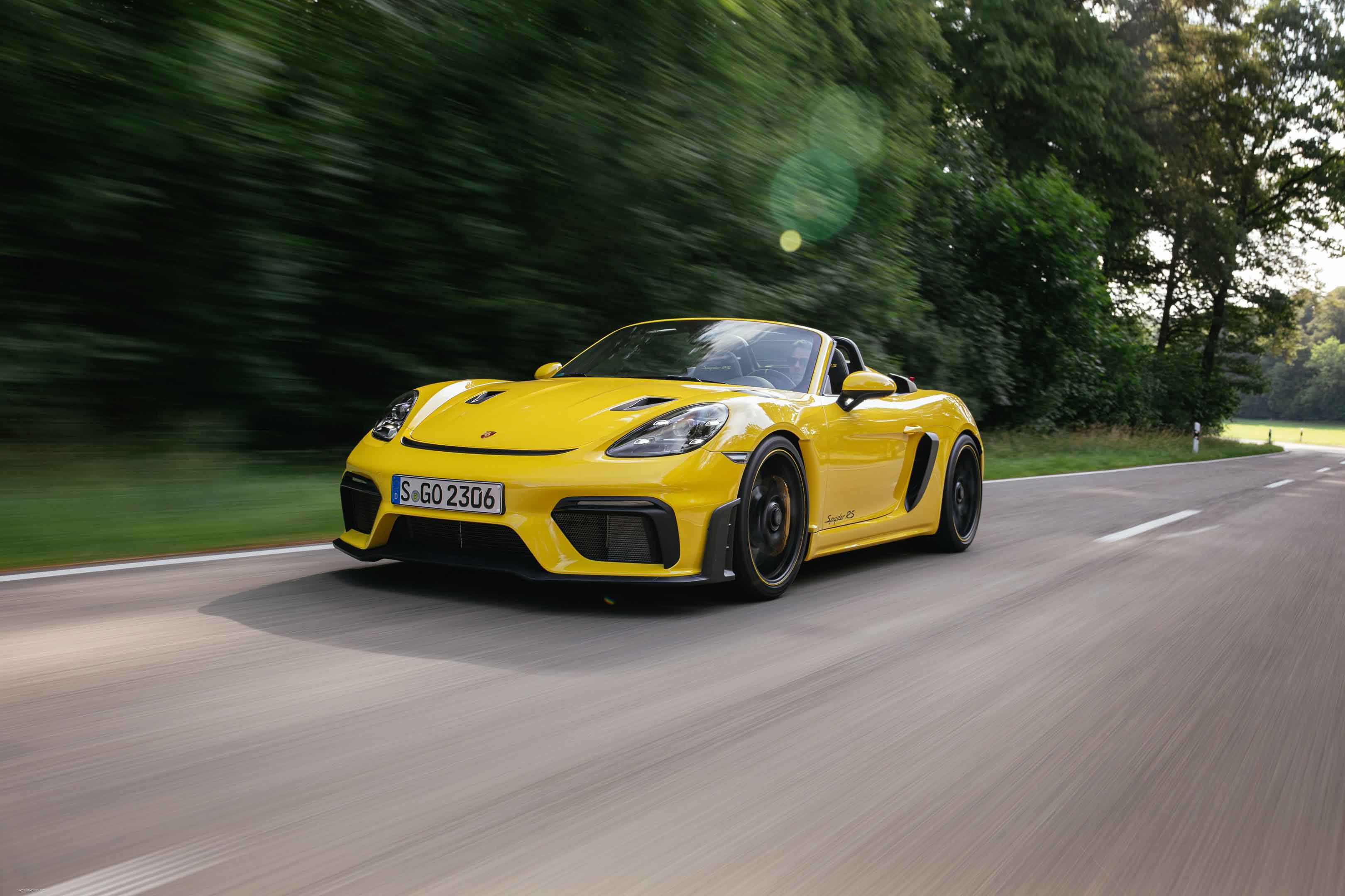 Image for 2024 Porsche 718 Spyder RS Racing Yellow - Exteriors, Interiors and Details