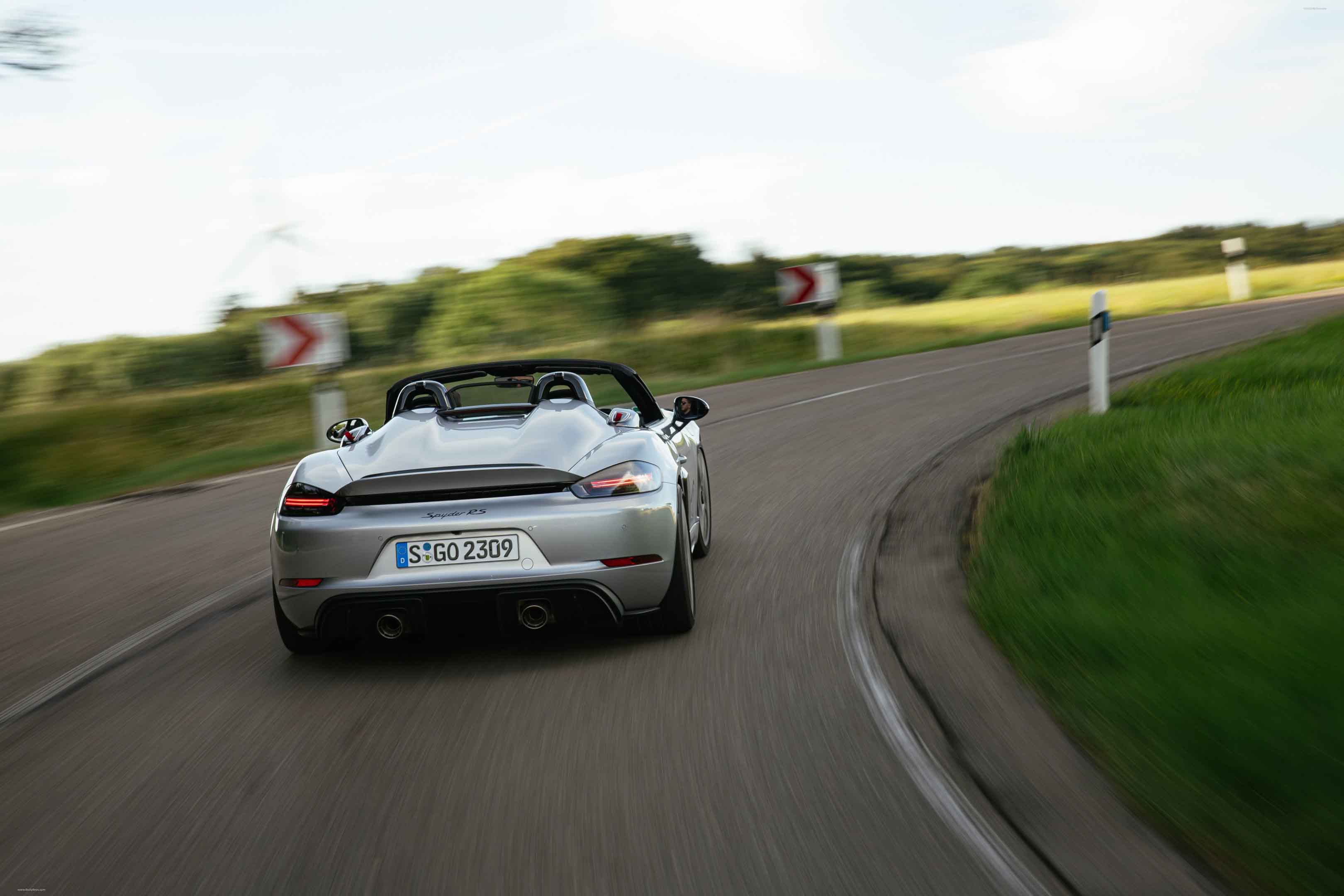 Image for 2024 Porsche 718 Spyder RS GT Silver Metallic - Exteriors, Interiors and Details