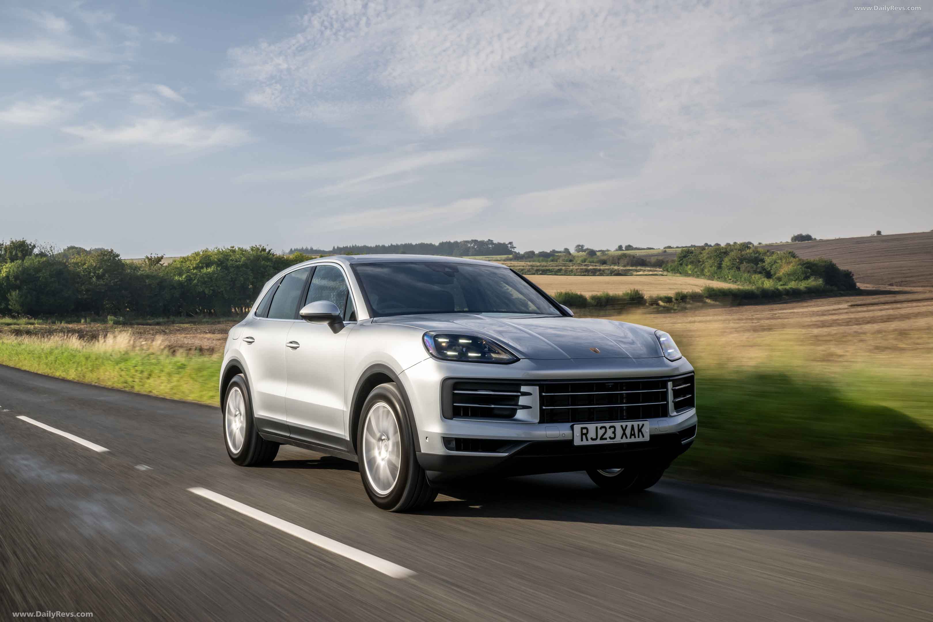 2024 Porsche Cayenne UK Version Stunning HD Photos, Videos, Specs